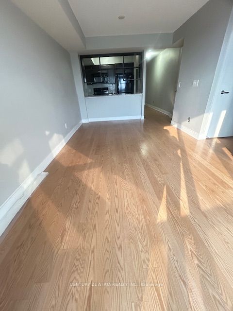 125 Village Green Square #2305