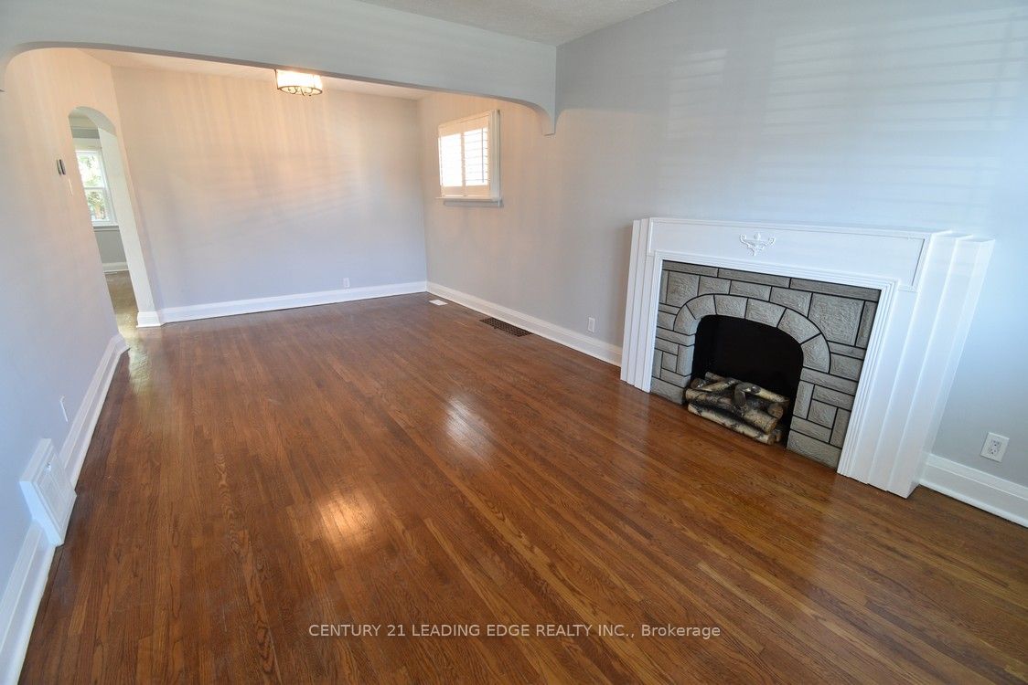 62 Westview Blvd