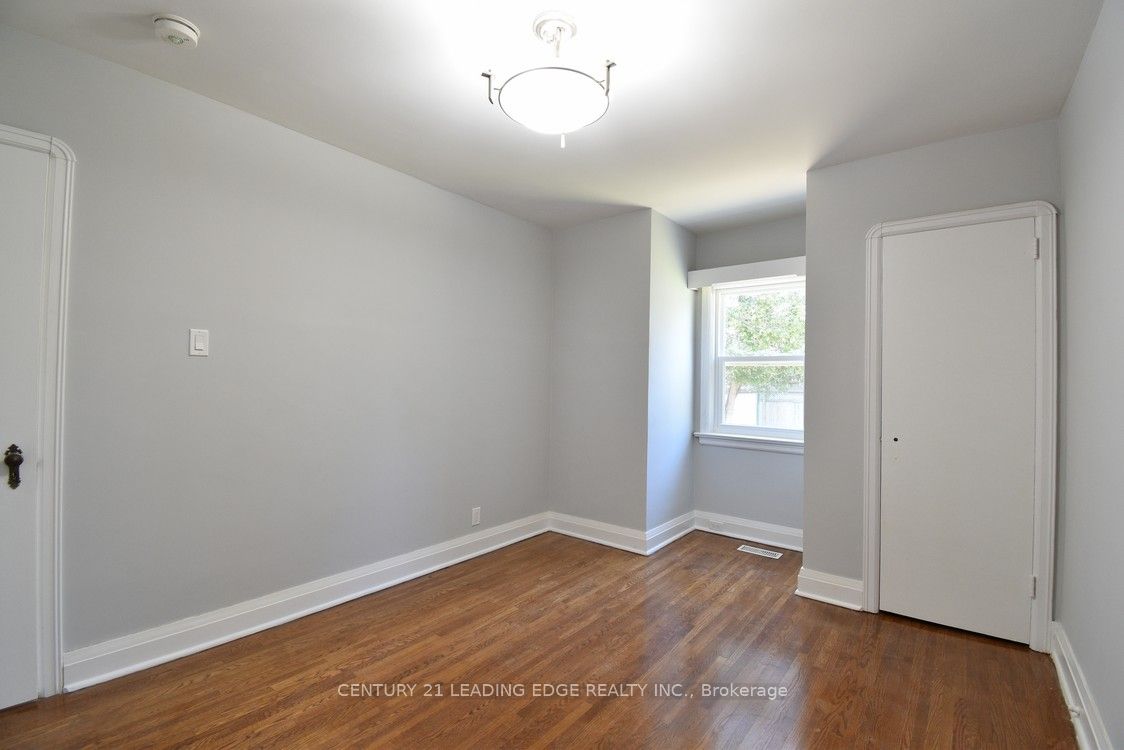 62 Westview Blvd