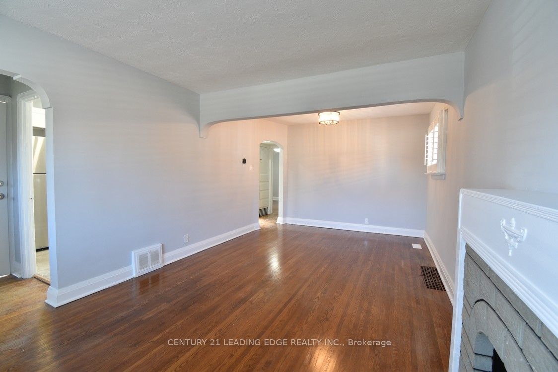 62 Westview Blvd
