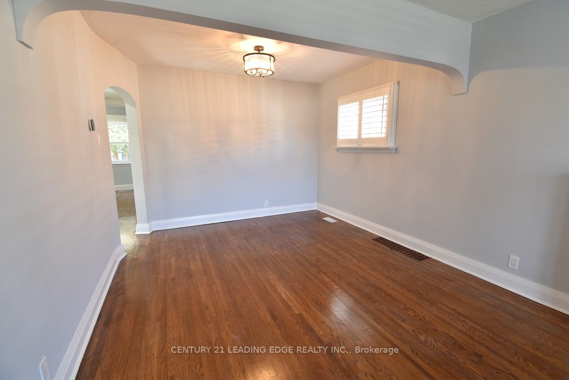 62 Westview Blvd