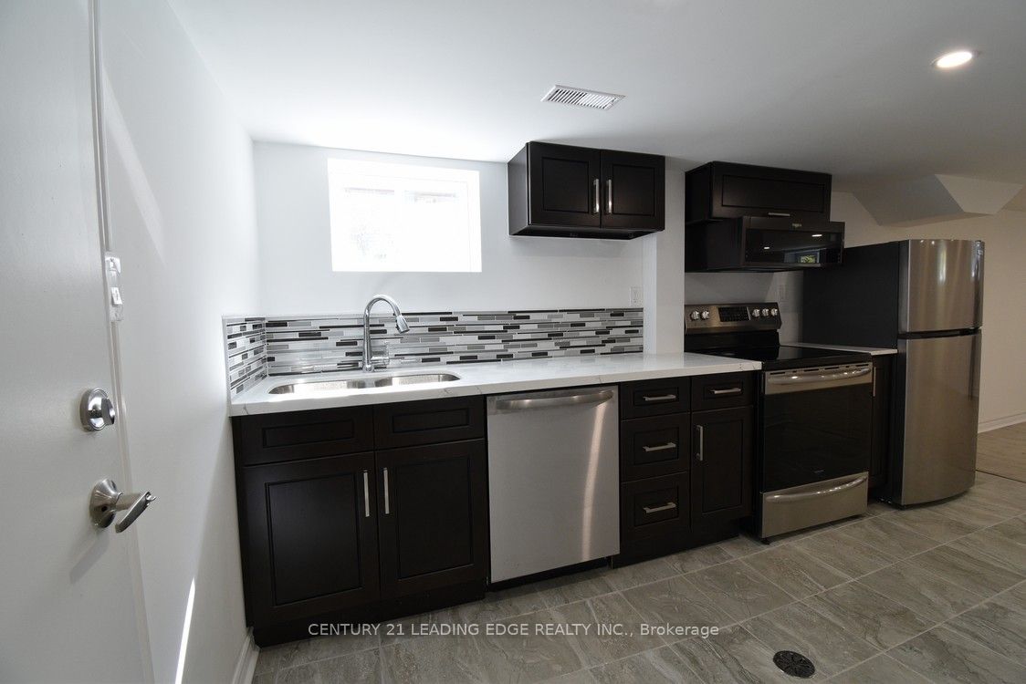 62 Westview Blvd