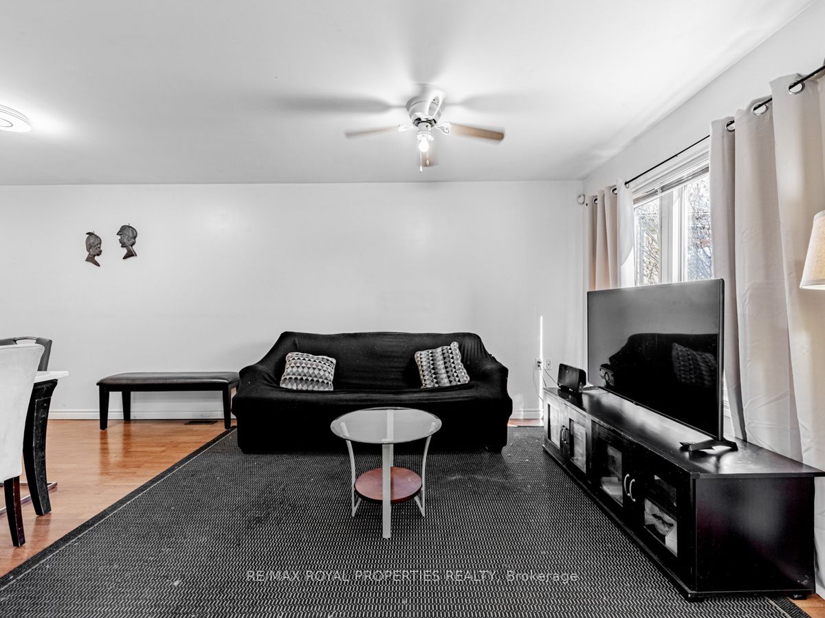 32 St Dunstan Drive