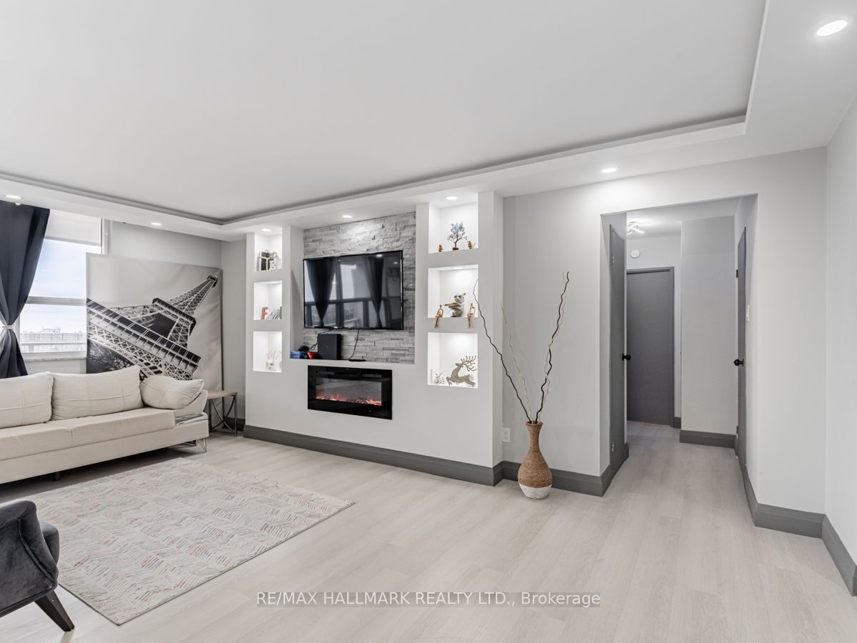 2550 Pharmacy Avenue #1206