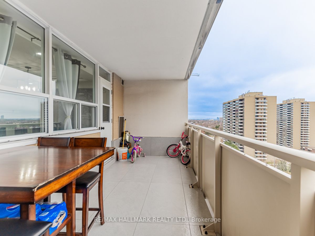 2550 Pharmacy Avenue #1206