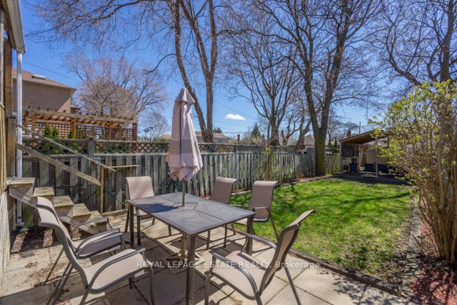 295 Gowan Ave