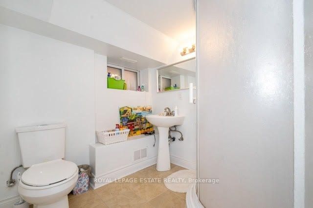 295 Gowan Ave