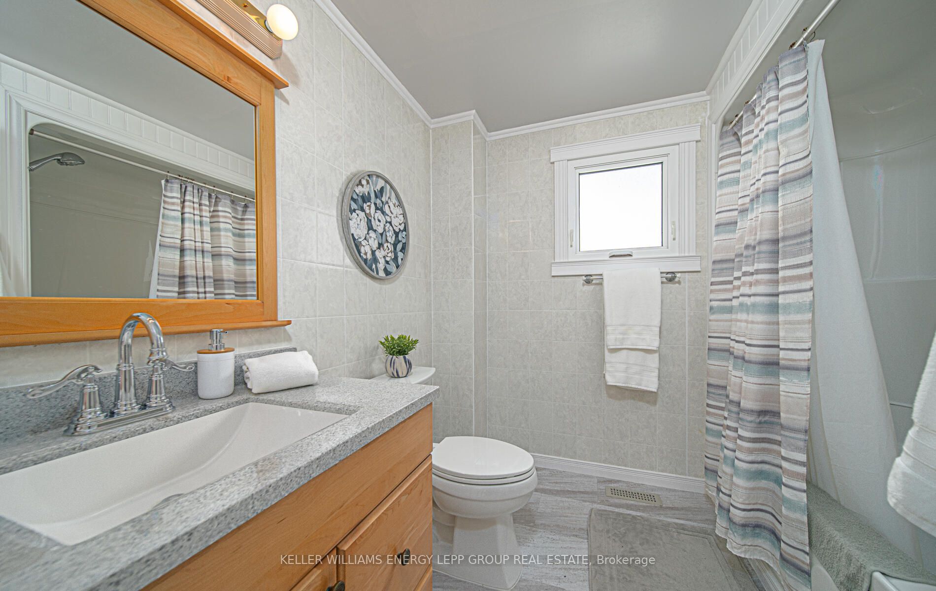 51 Roser Cres