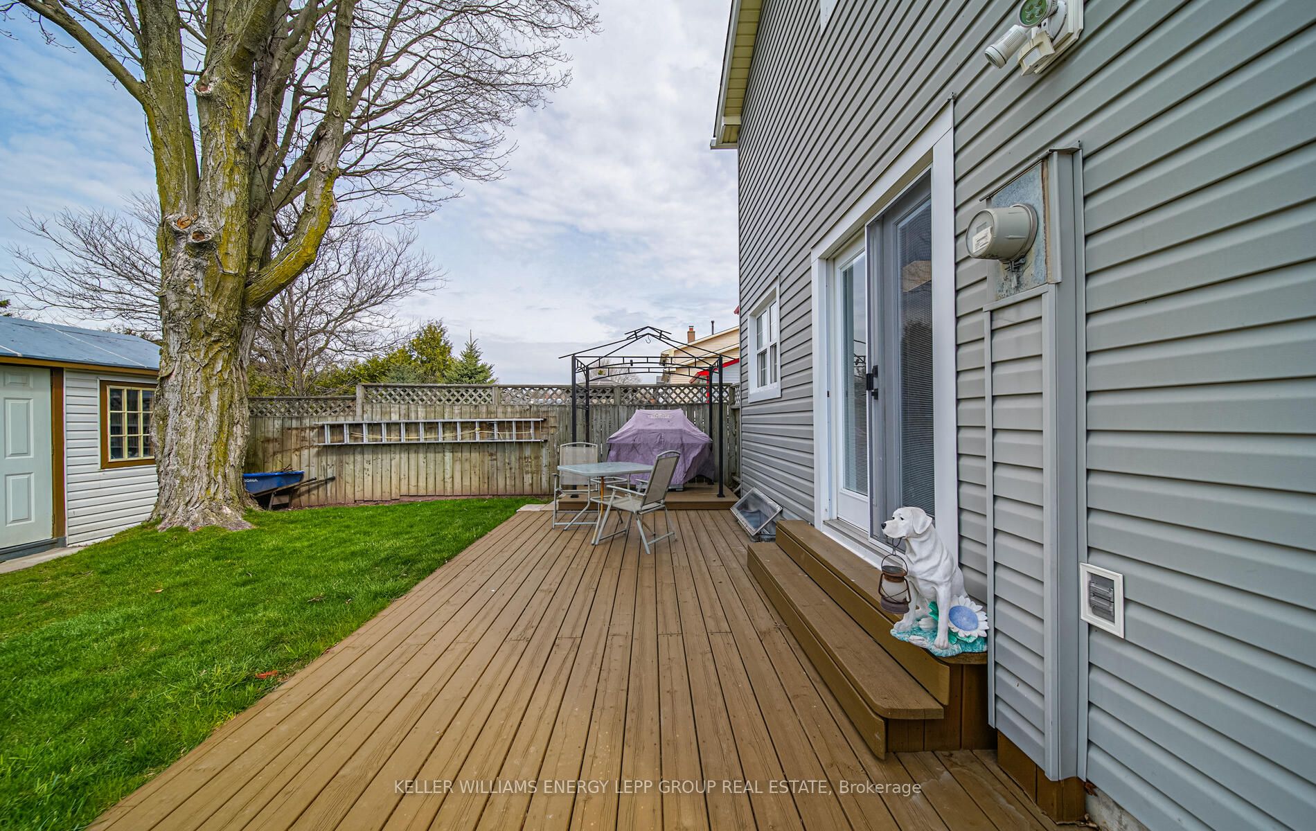 51 Roser Cres
