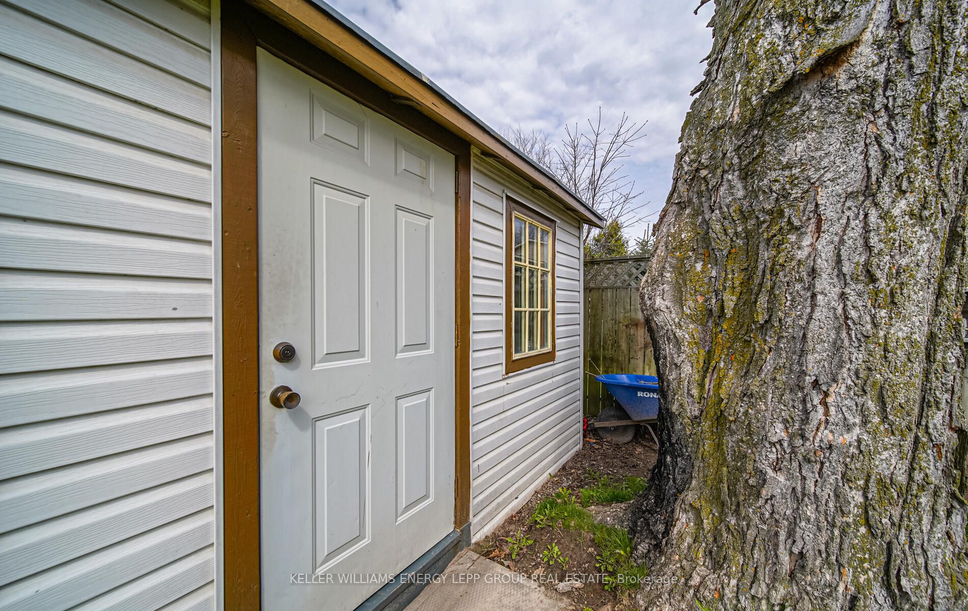 51 Roser Cres