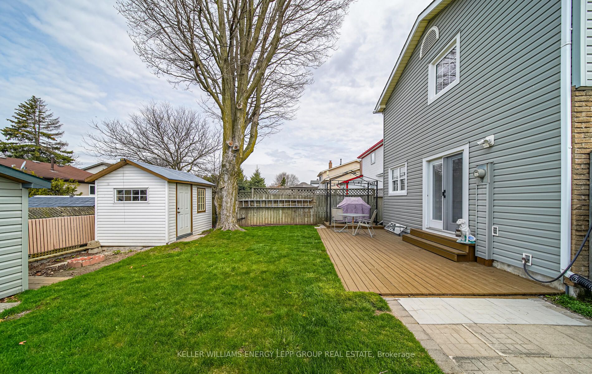 51 Roser Cres
