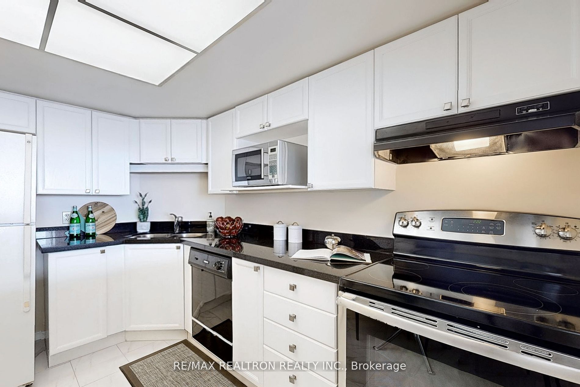 25 Cumberland Lane E, #505