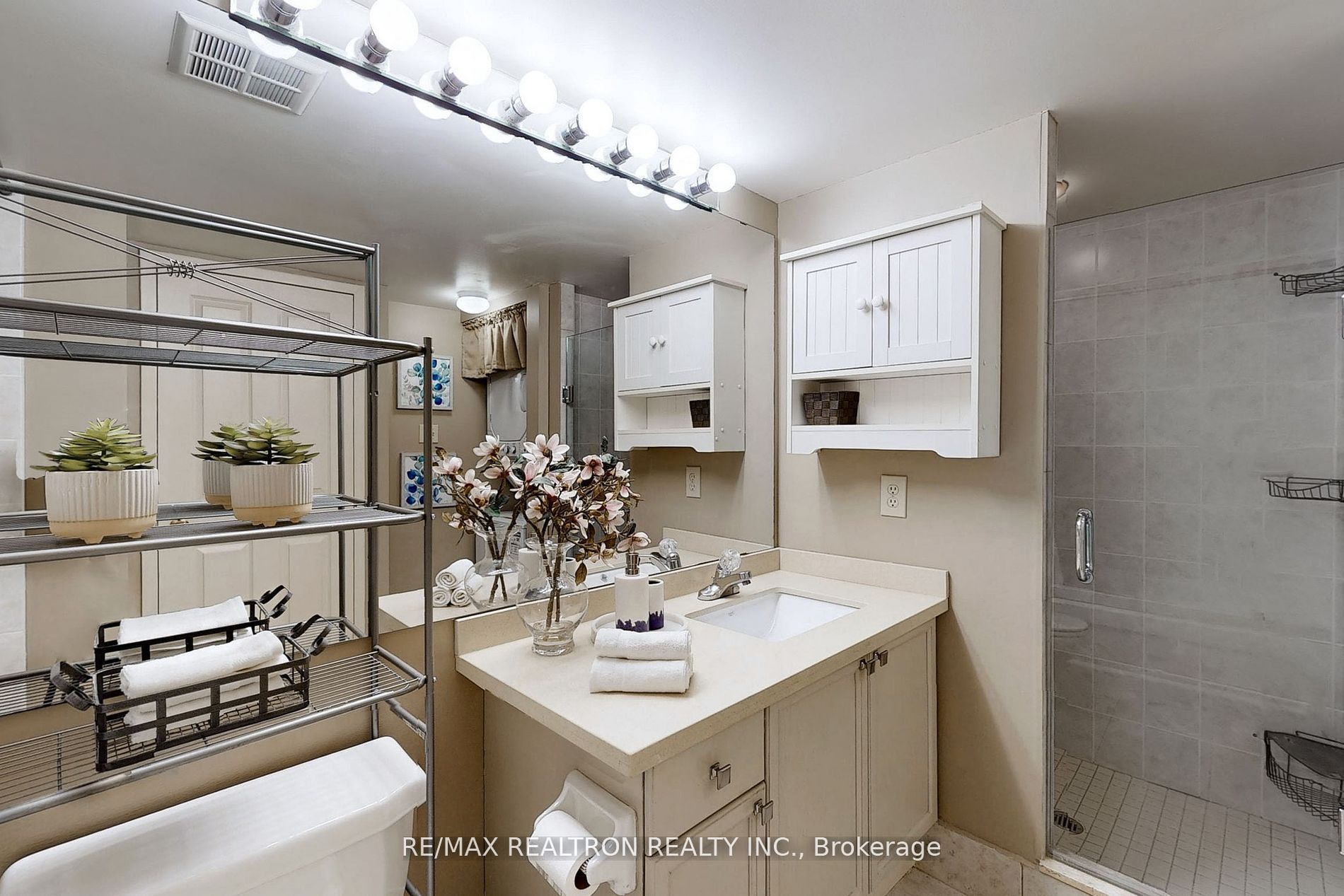 25 Cumberland Lane E, #505