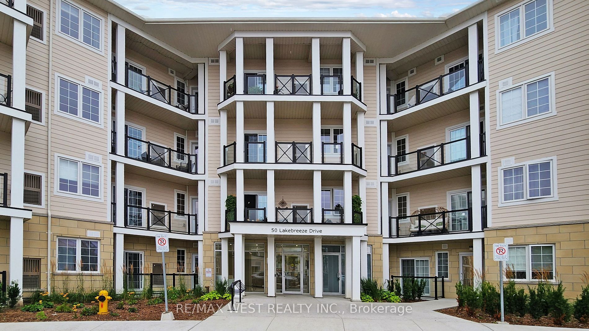 50 Lakebreeze Dr, #118