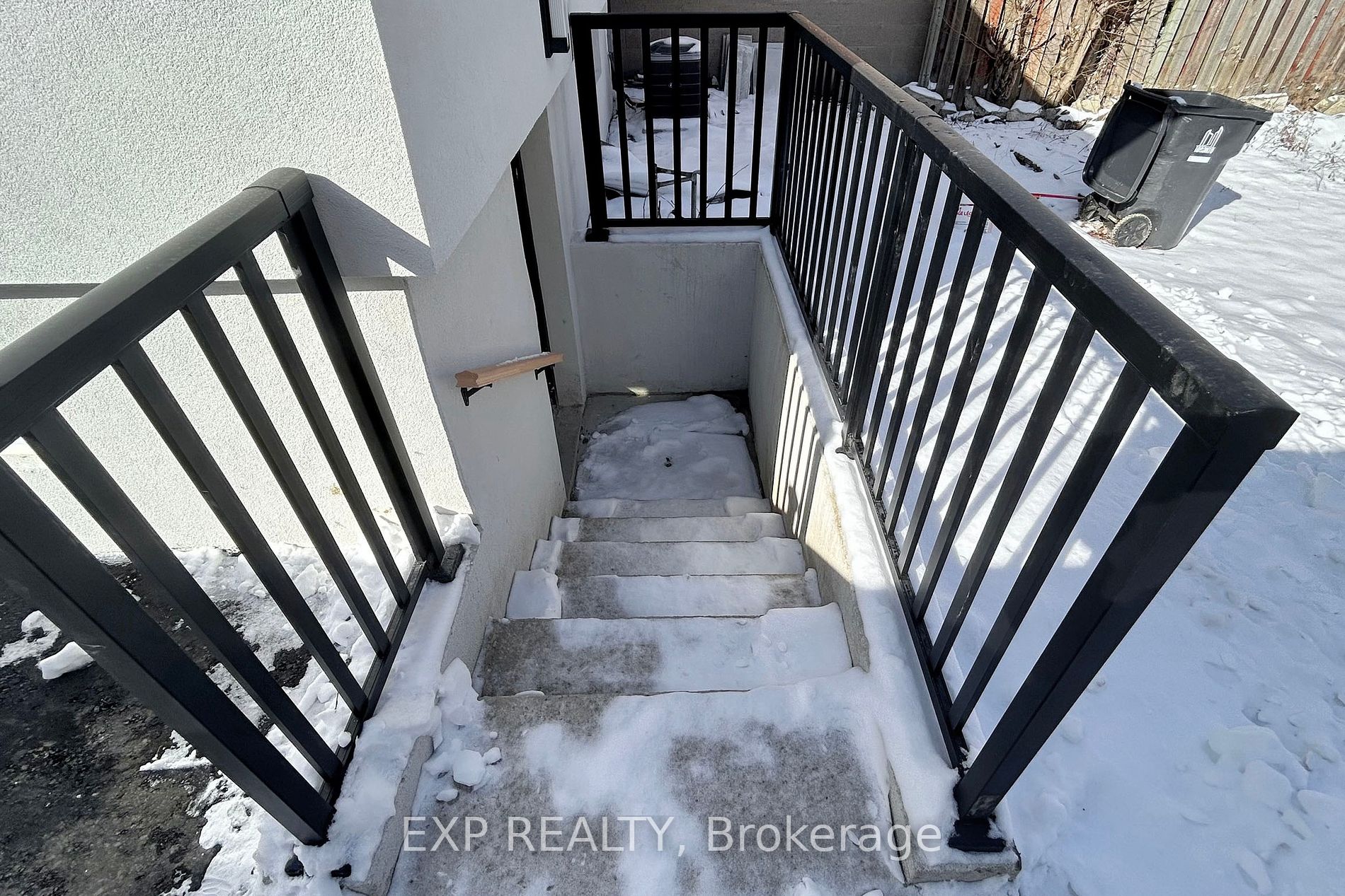 15 Vanbrugh Ave