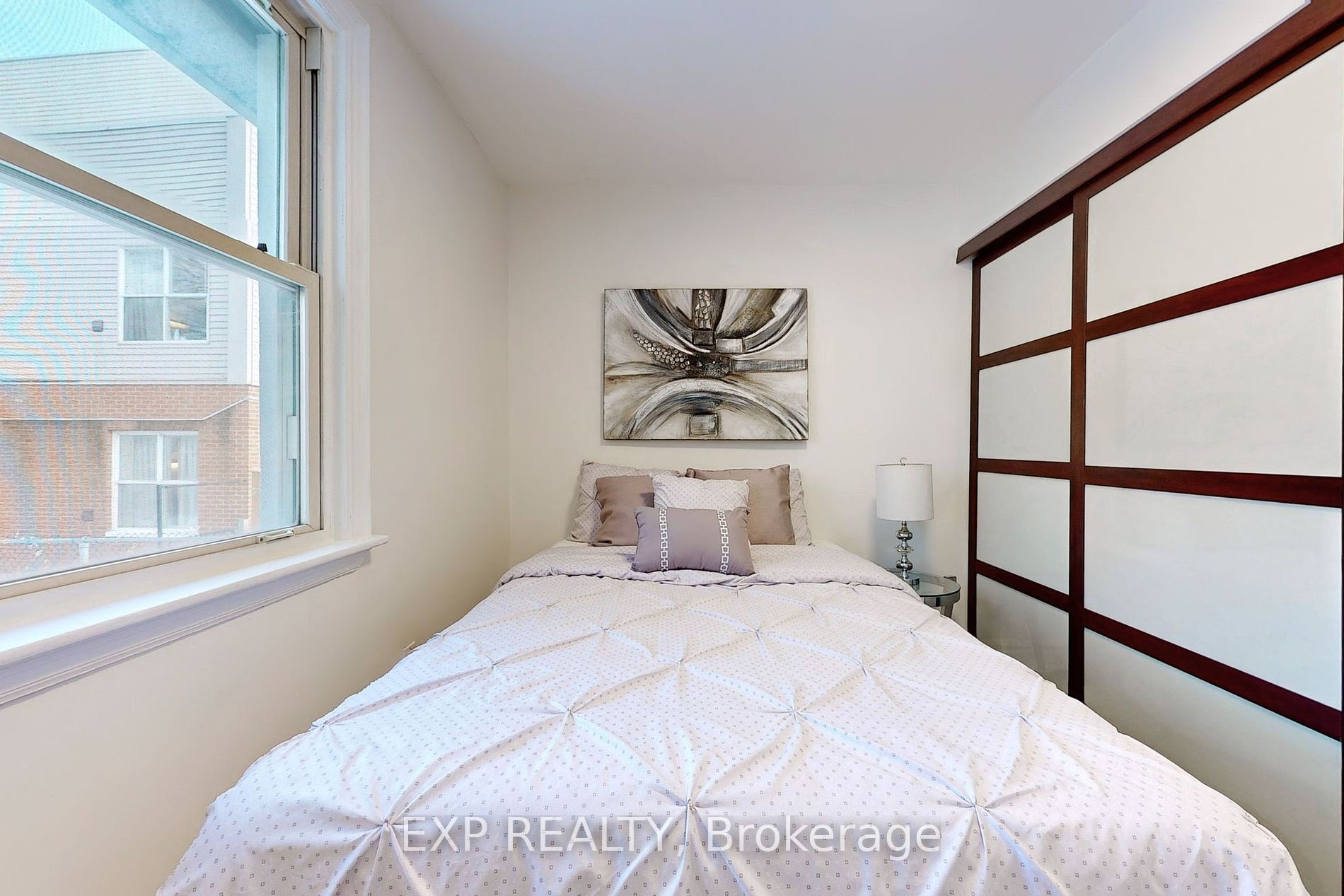 15 Vanbrugh Ave