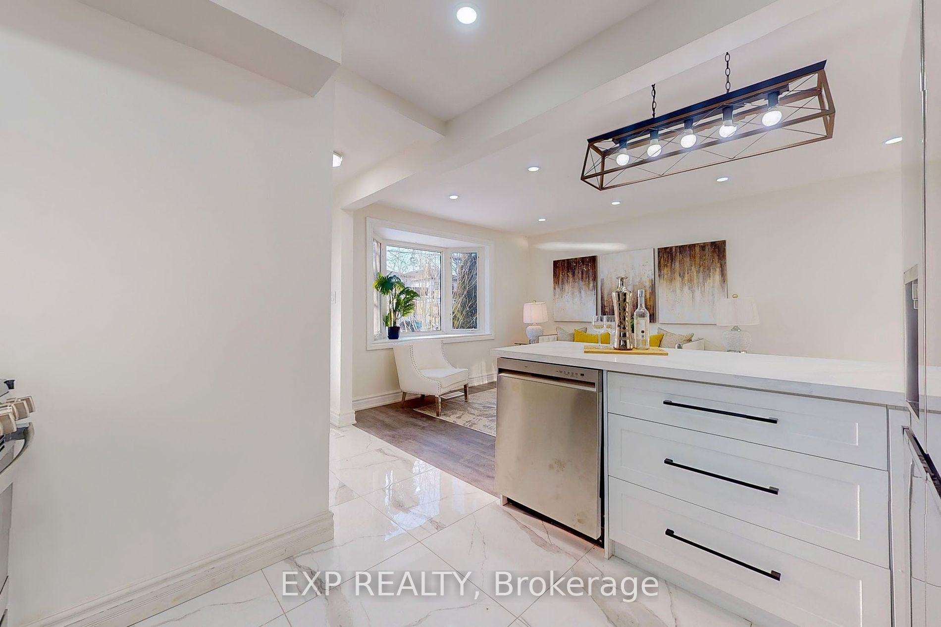 15 Vanbrugh Ave