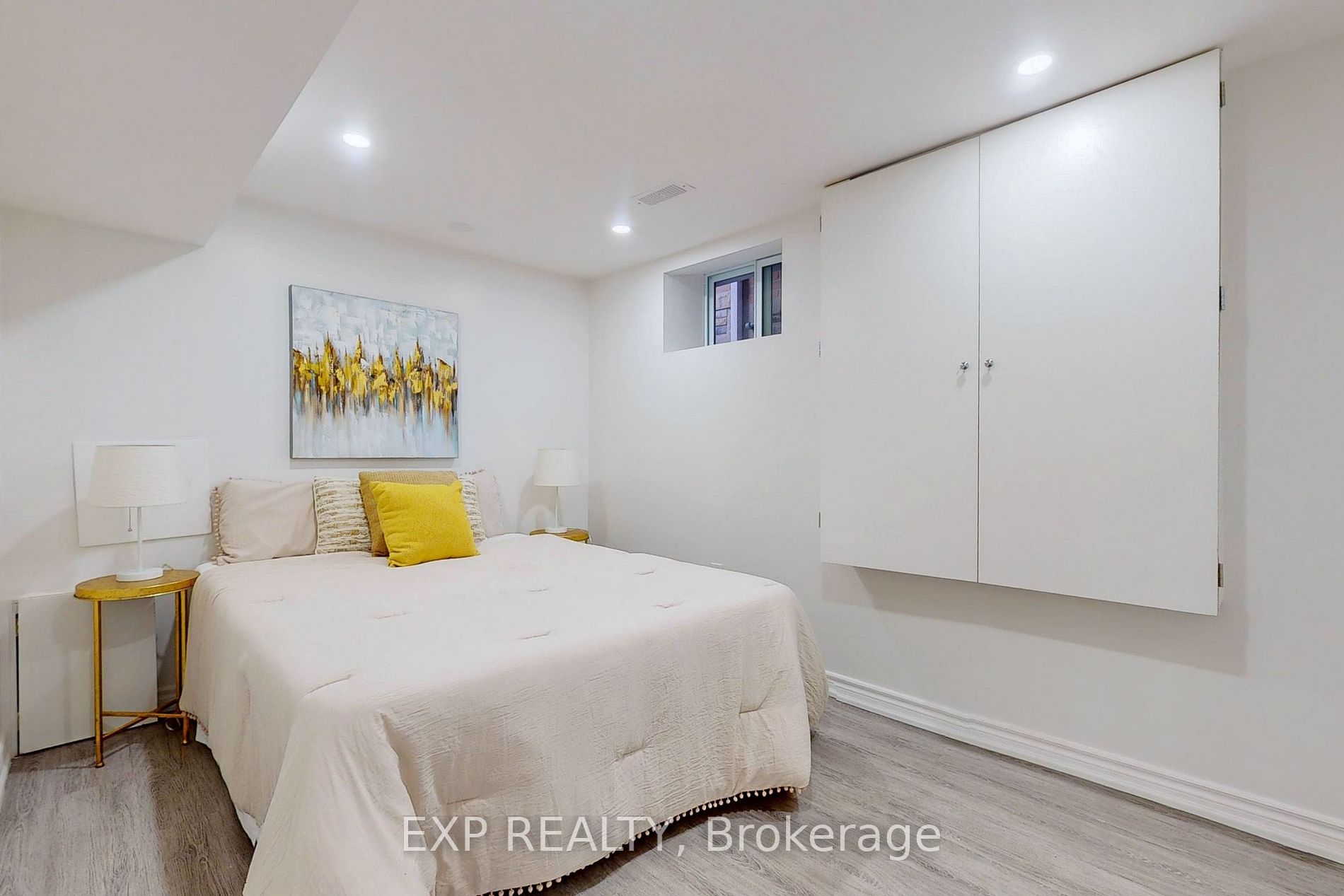 15 Vanbrugh Ave