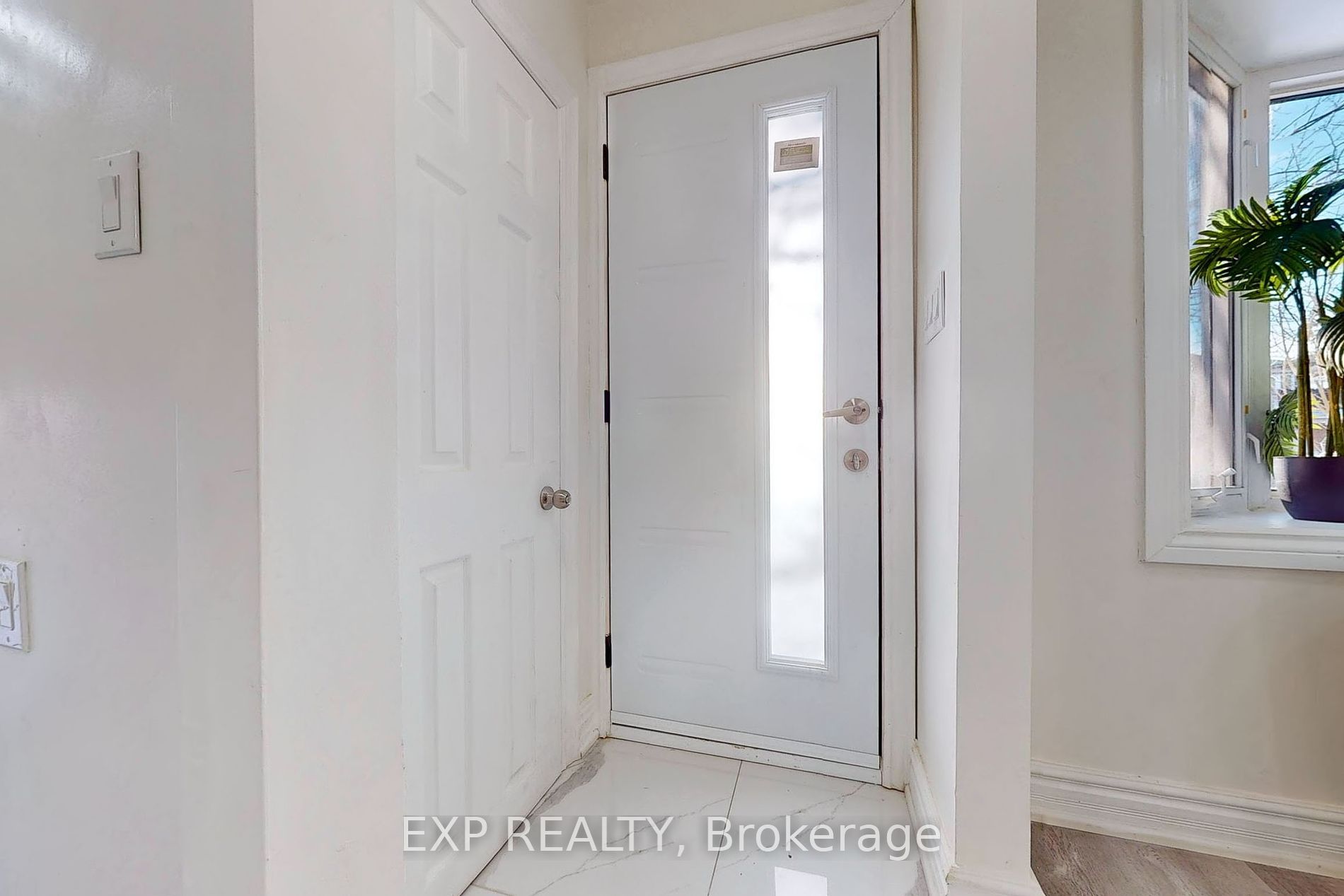 15 Vanbrugh Ave