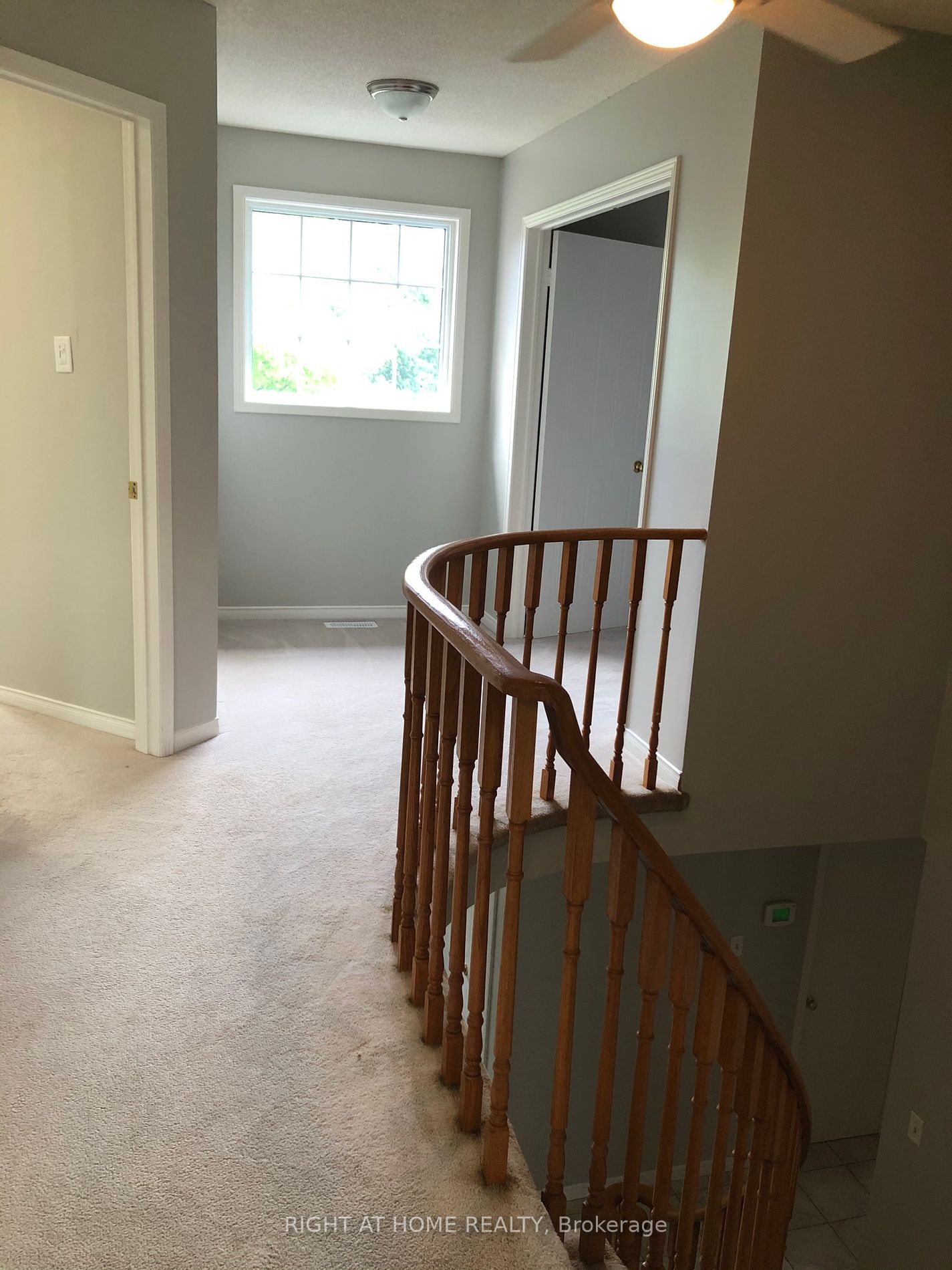 60 Cluett Dr