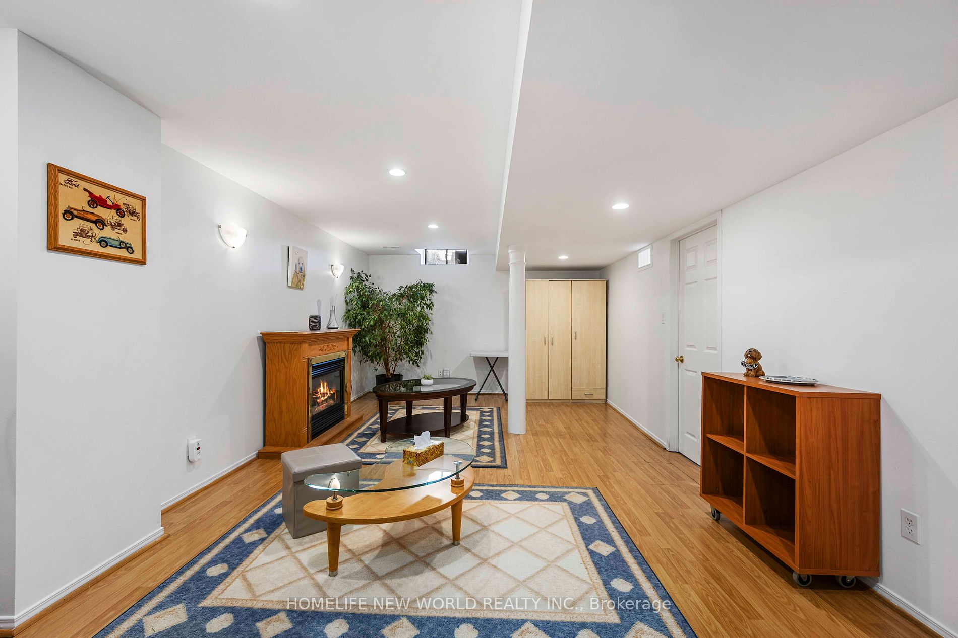 48 Mccullock Cres