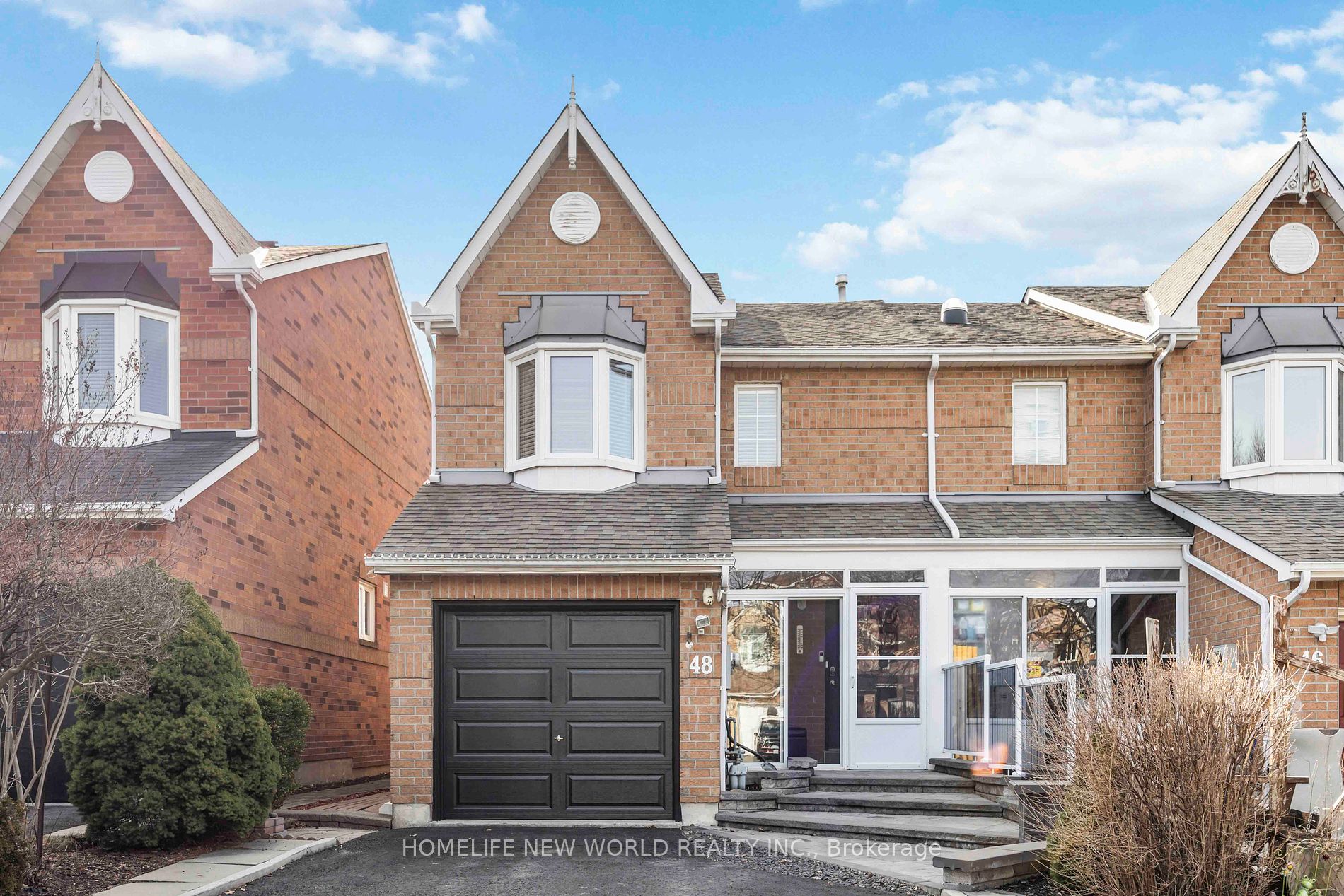 48 Mccullock Cres