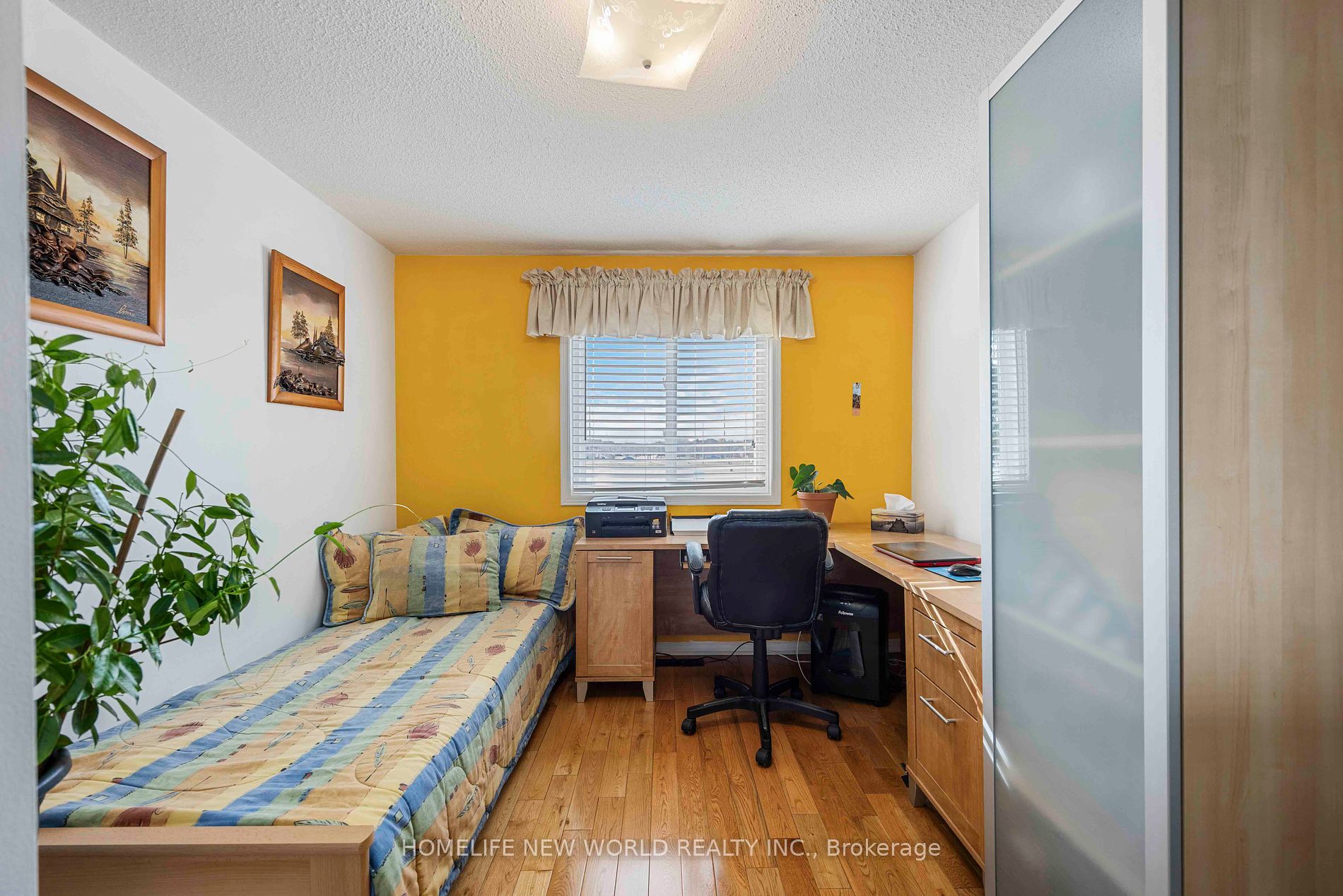 48 Mccullock Cres