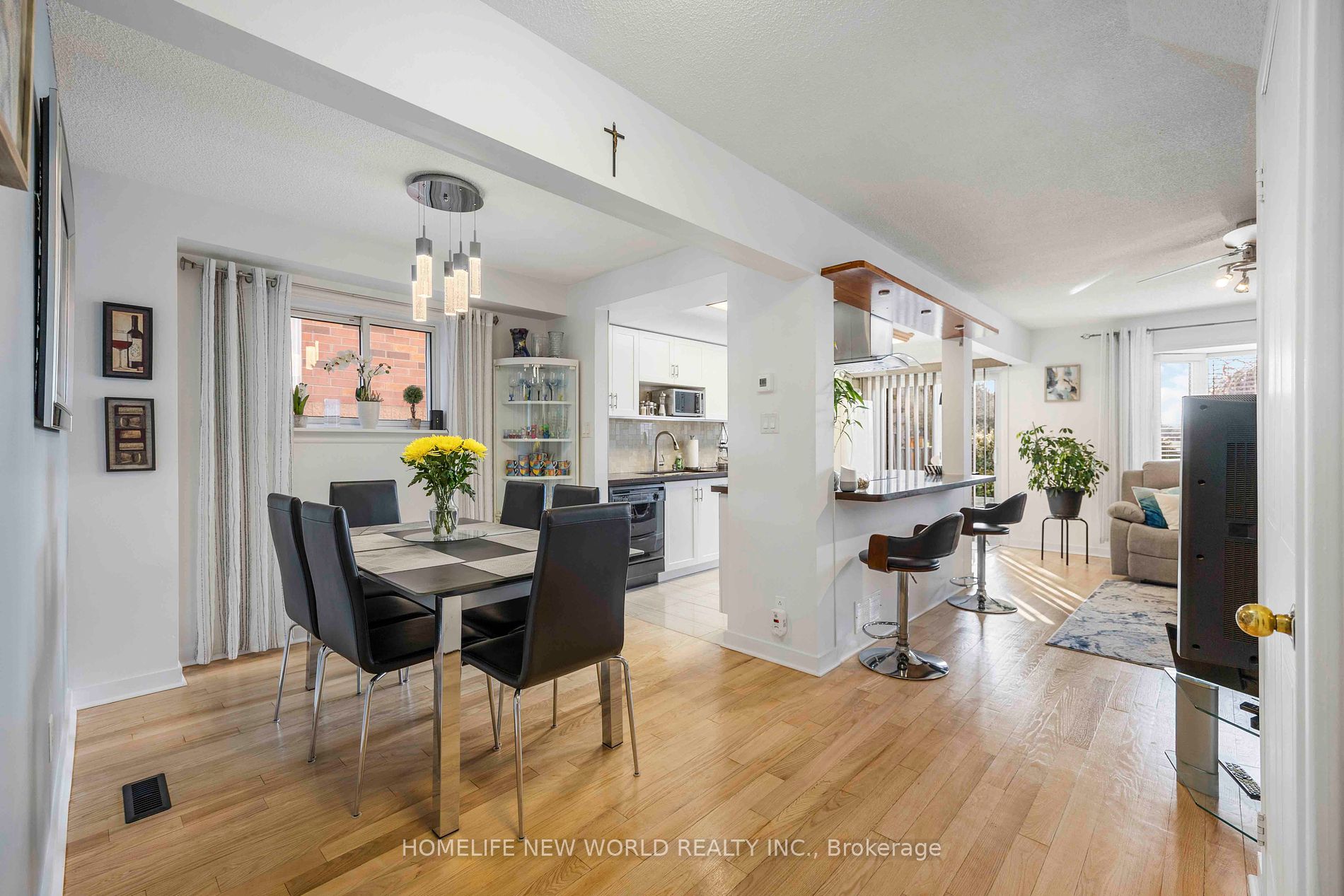 48 Mccullock Cres