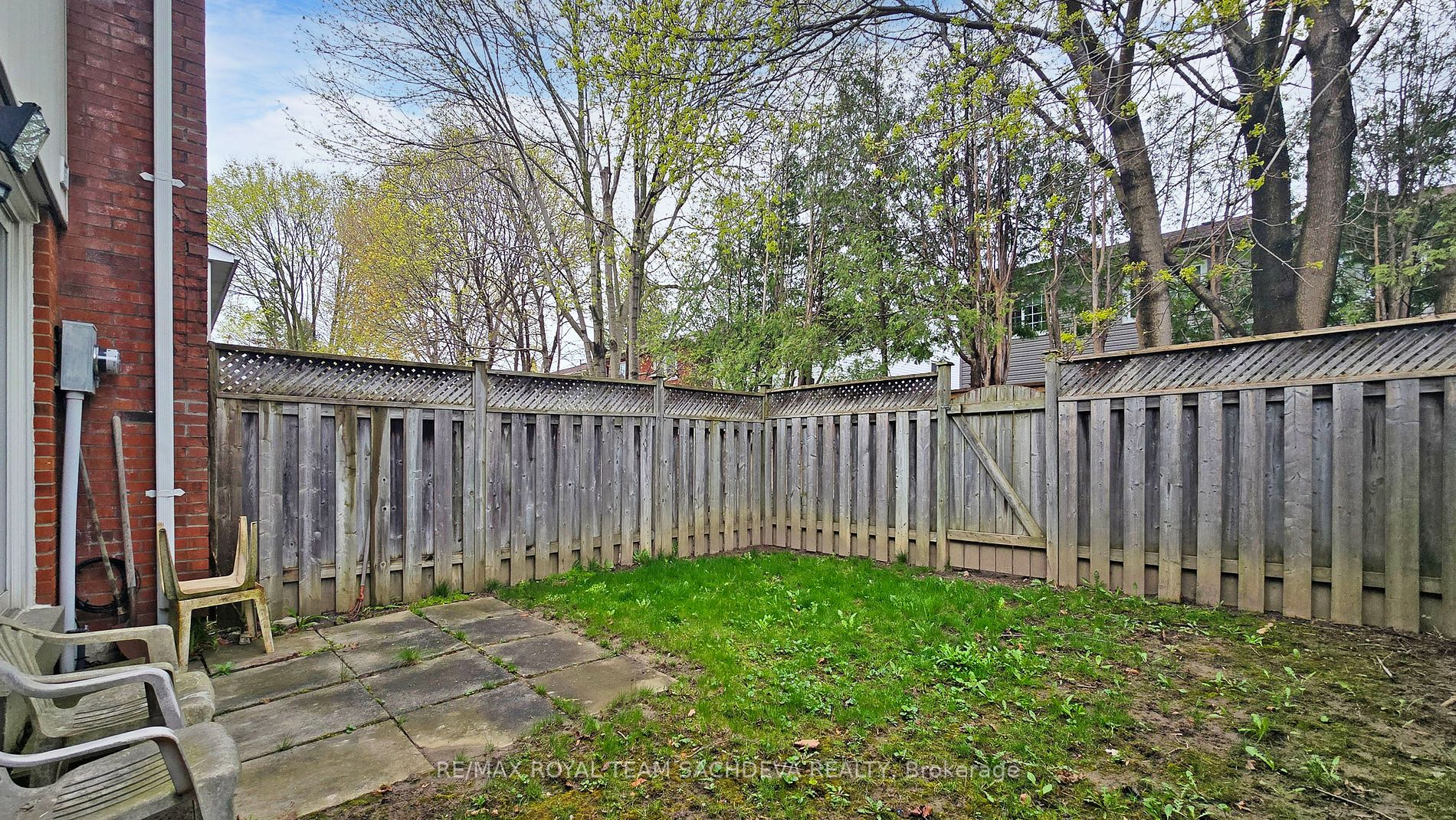 1975 Rosefield Road, #106