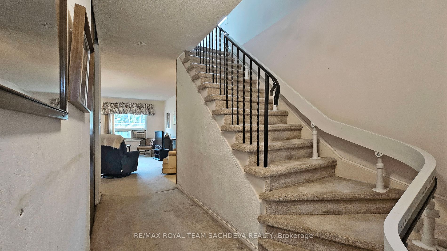 1975 Rosefield Road, #106