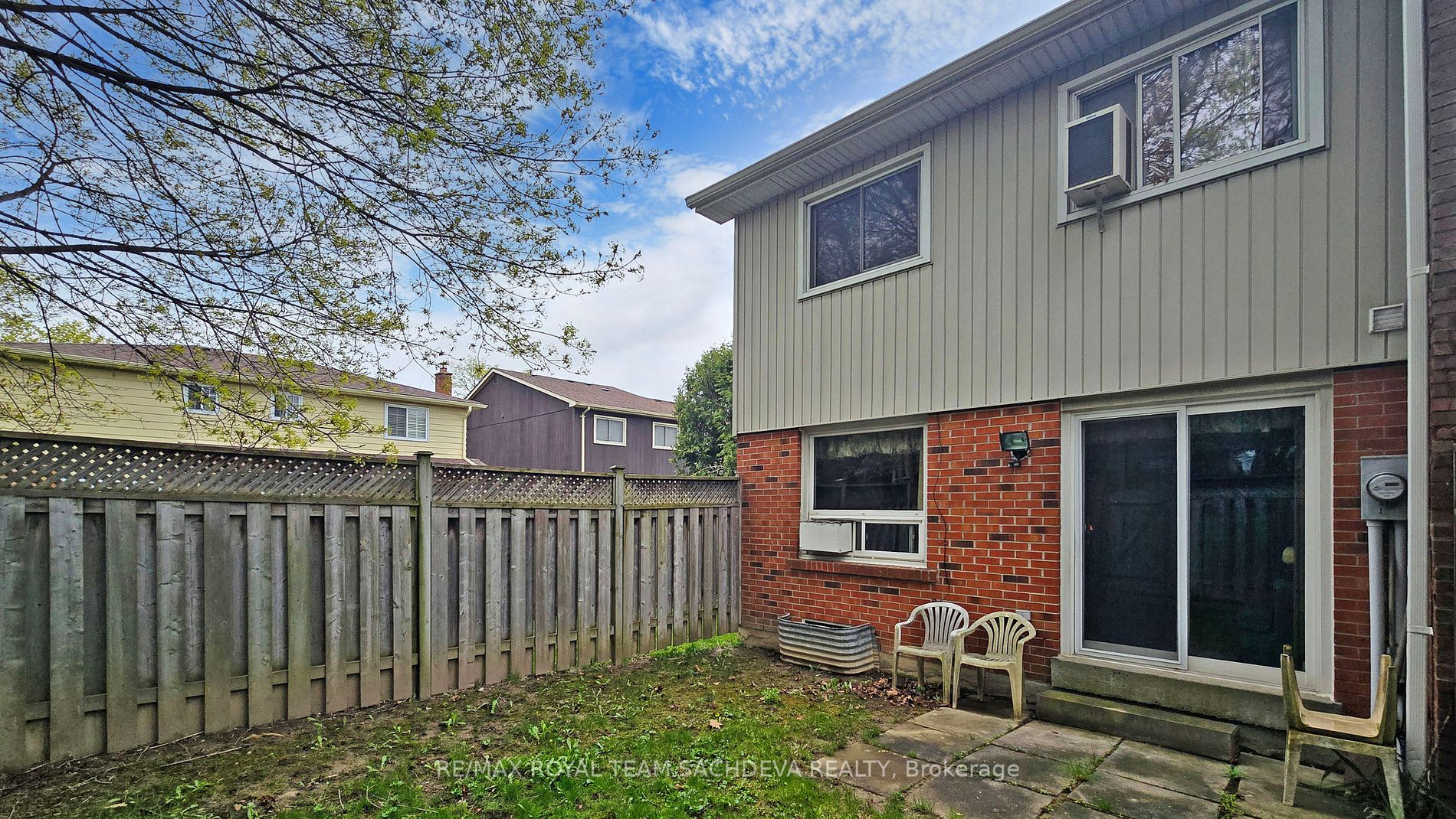 1975 Rosefield Road, #106