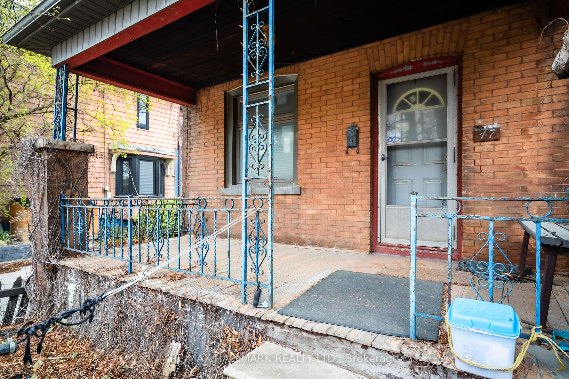 47 Laing Street