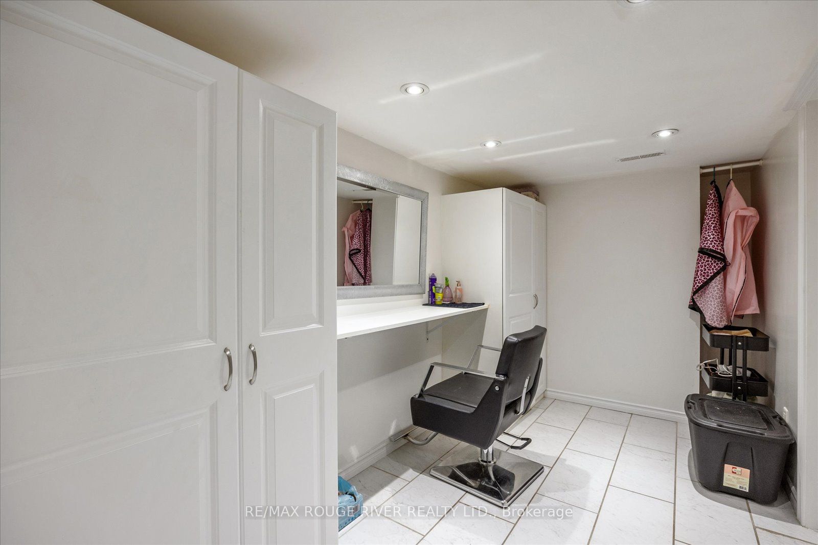 57 Lady May Dr