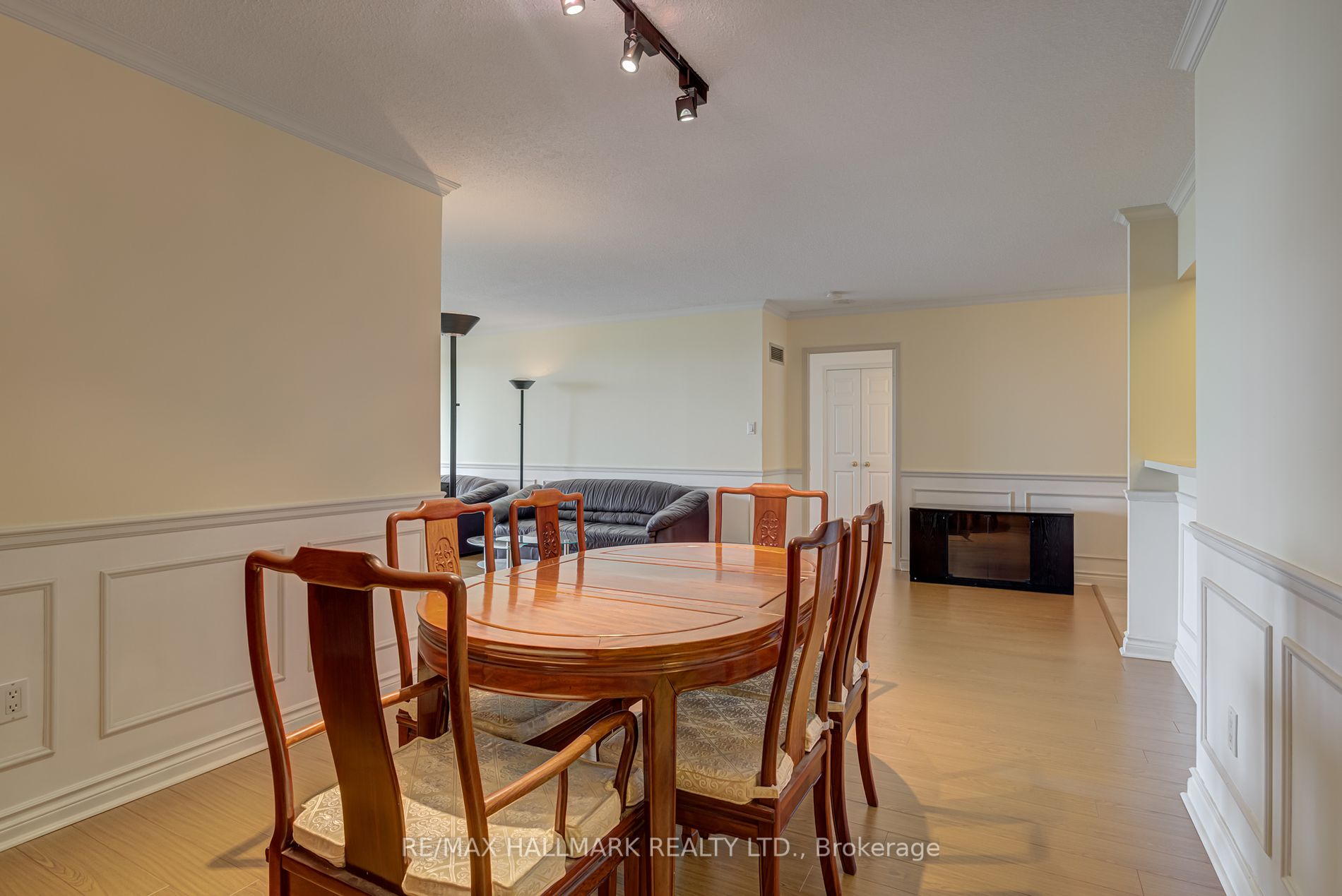 168 Bonis Ave, #1507