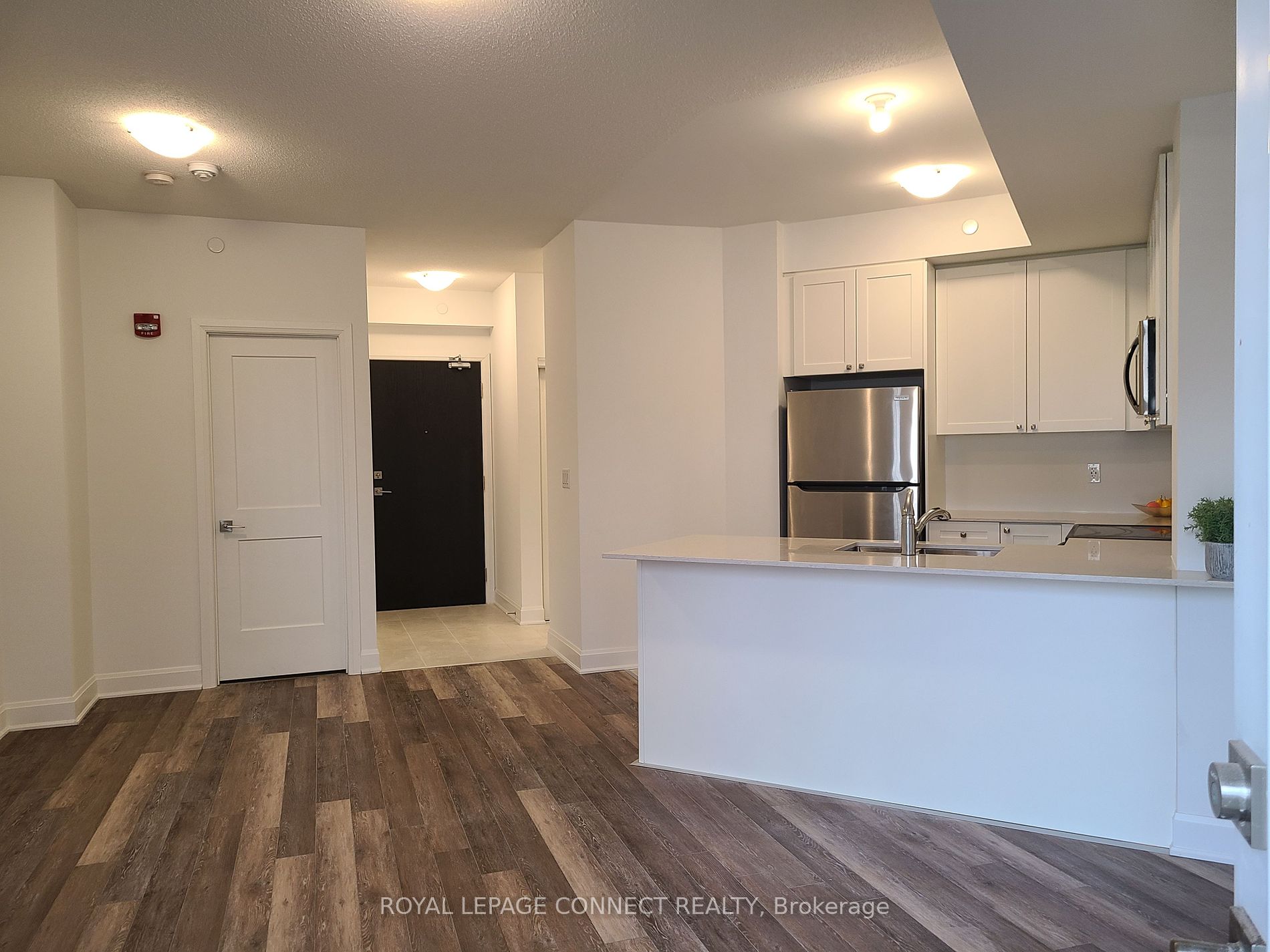 50 Lakebreeze Drive, #129