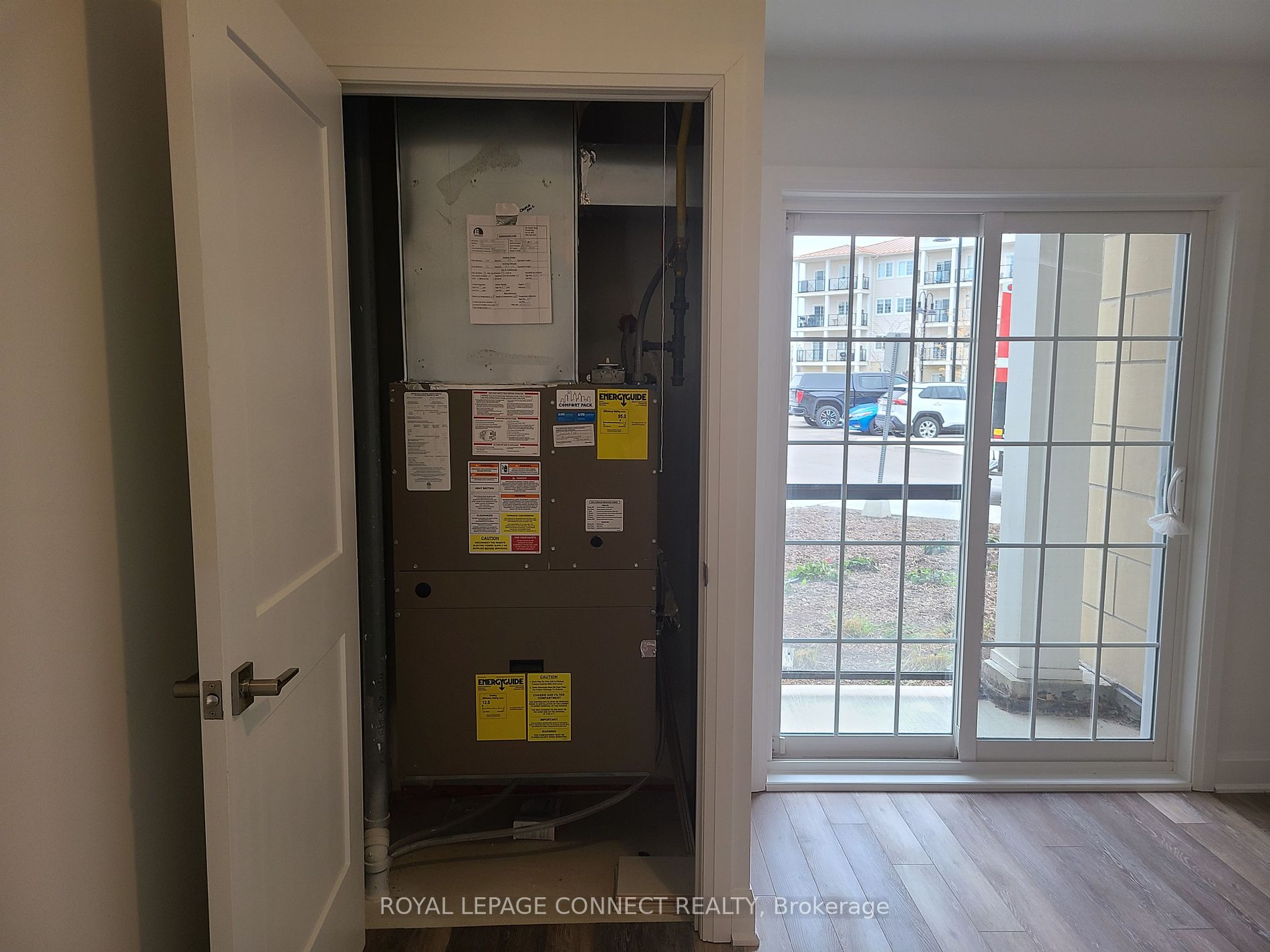 50 Lakebreeze Drive, #129