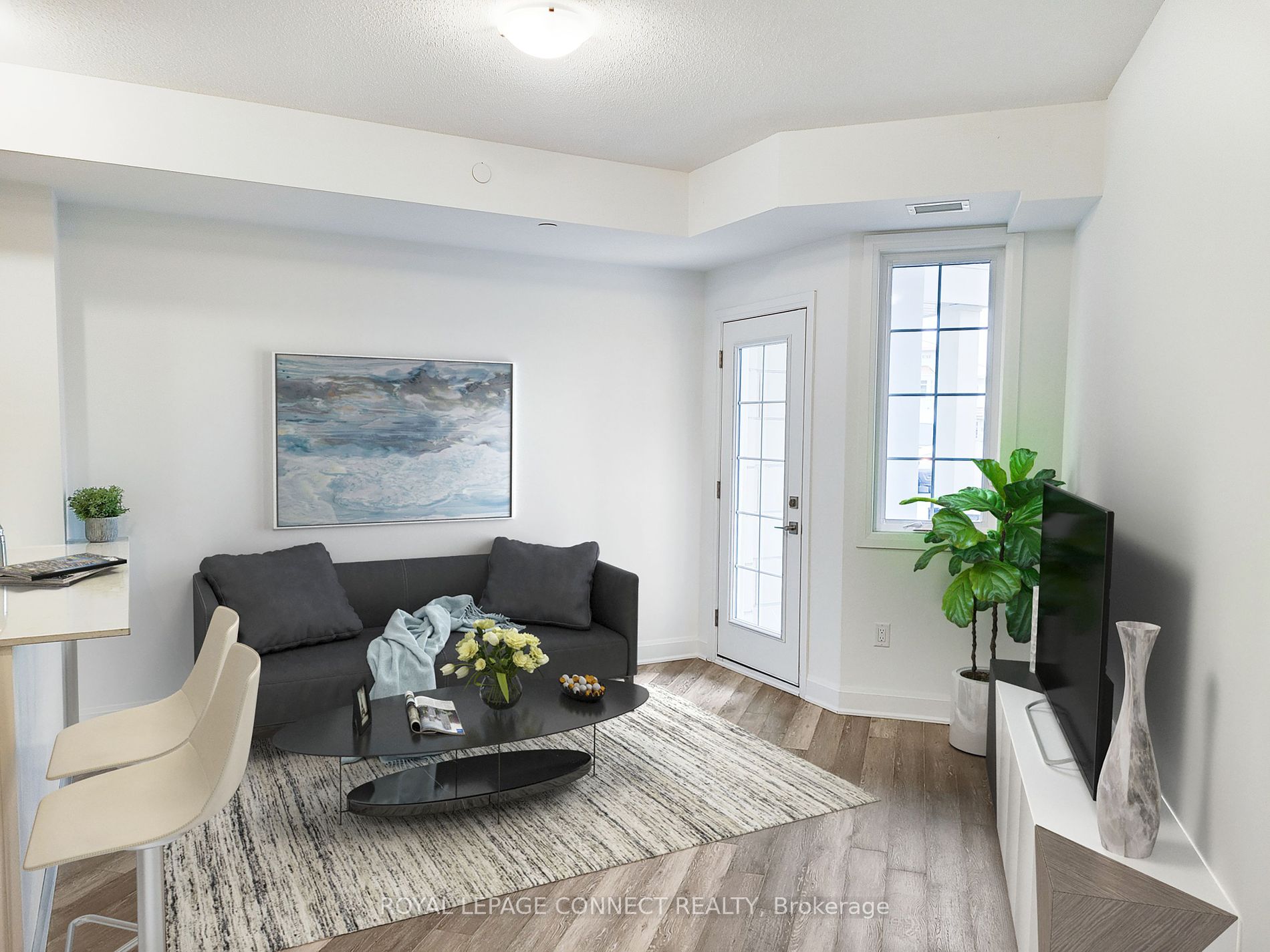 50 Lakebreeze Drive, #129