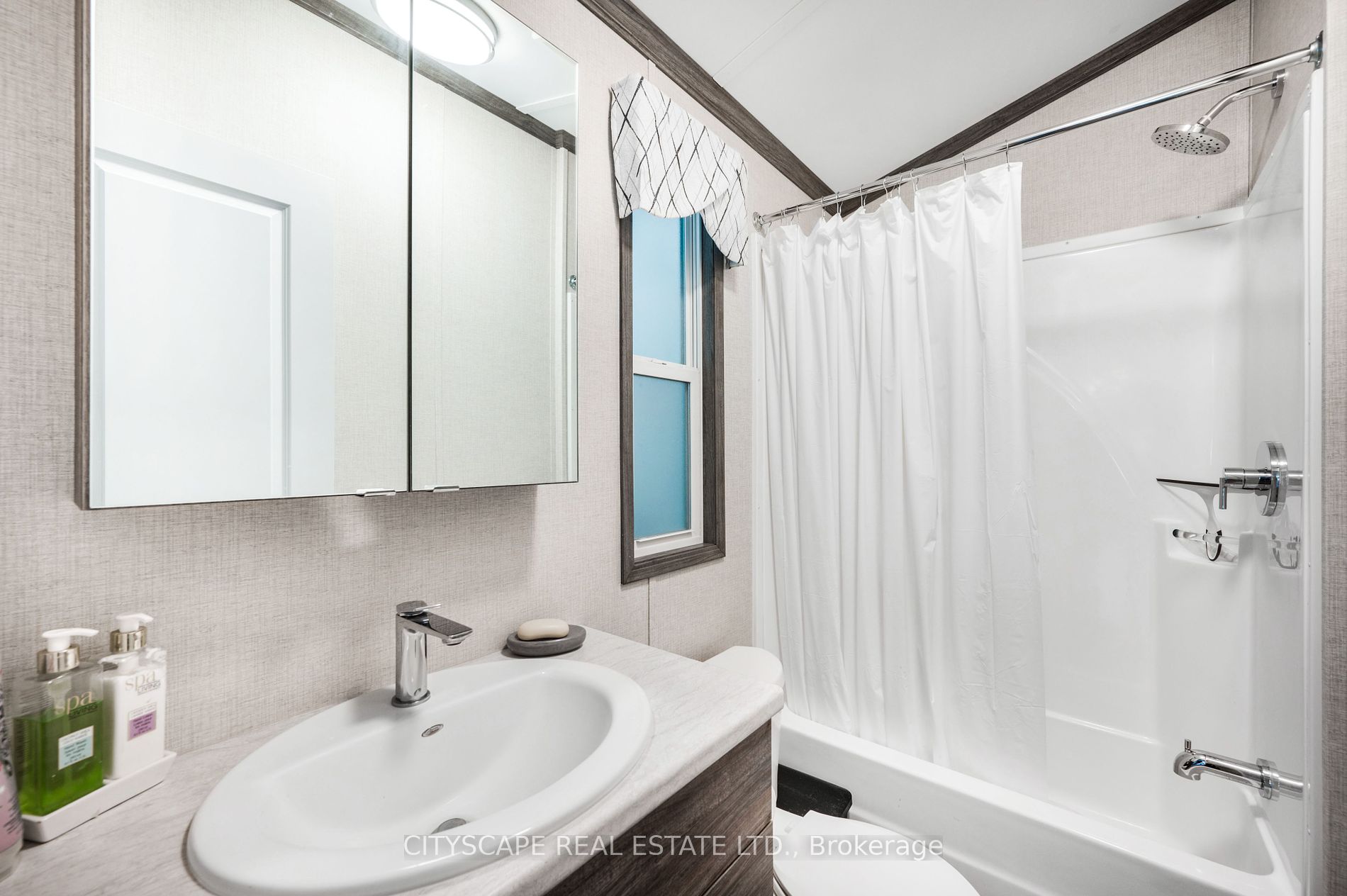 225 Platten Boulevard, #338