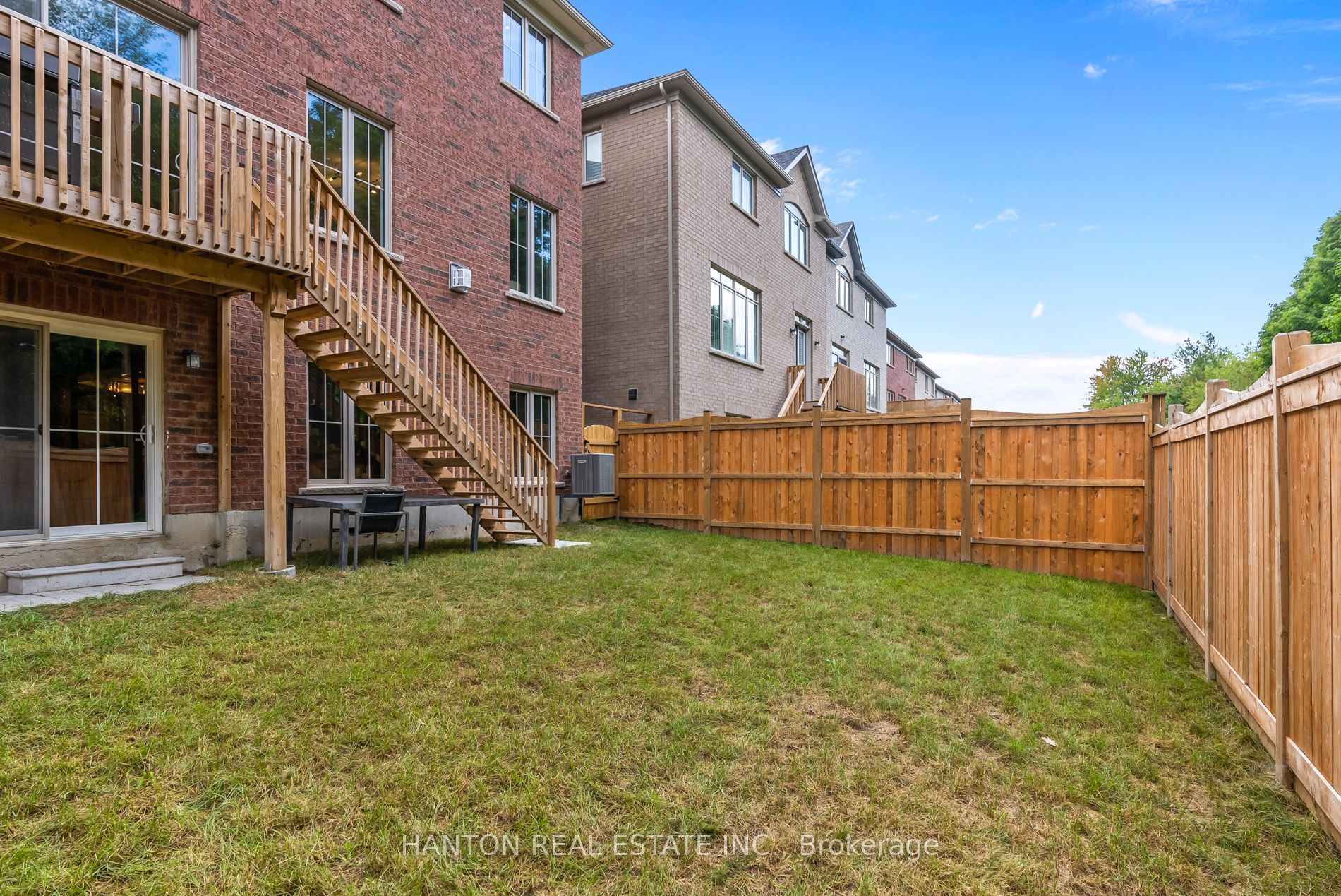 115 Auckland Dr