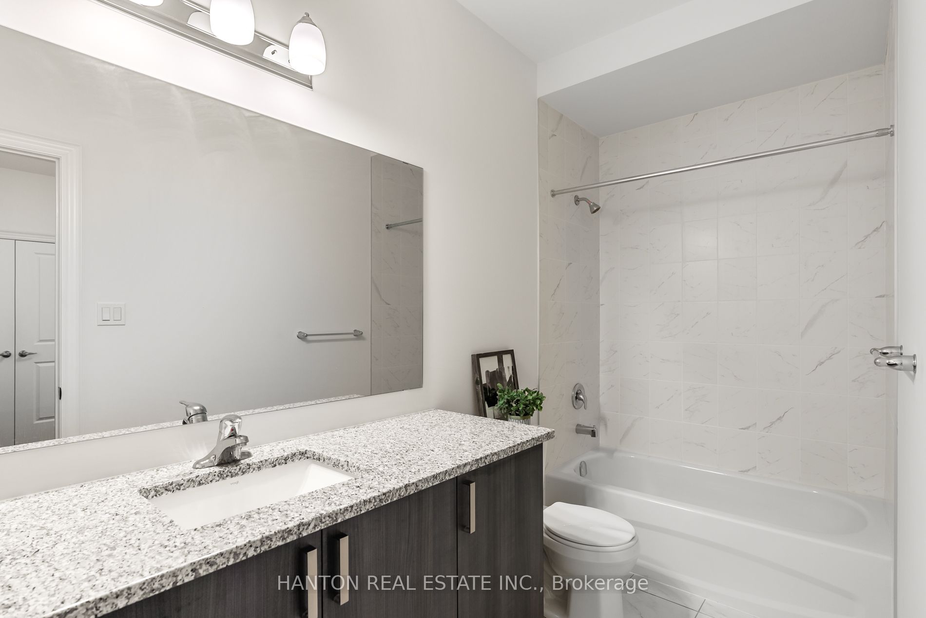 115 Auckland Dr