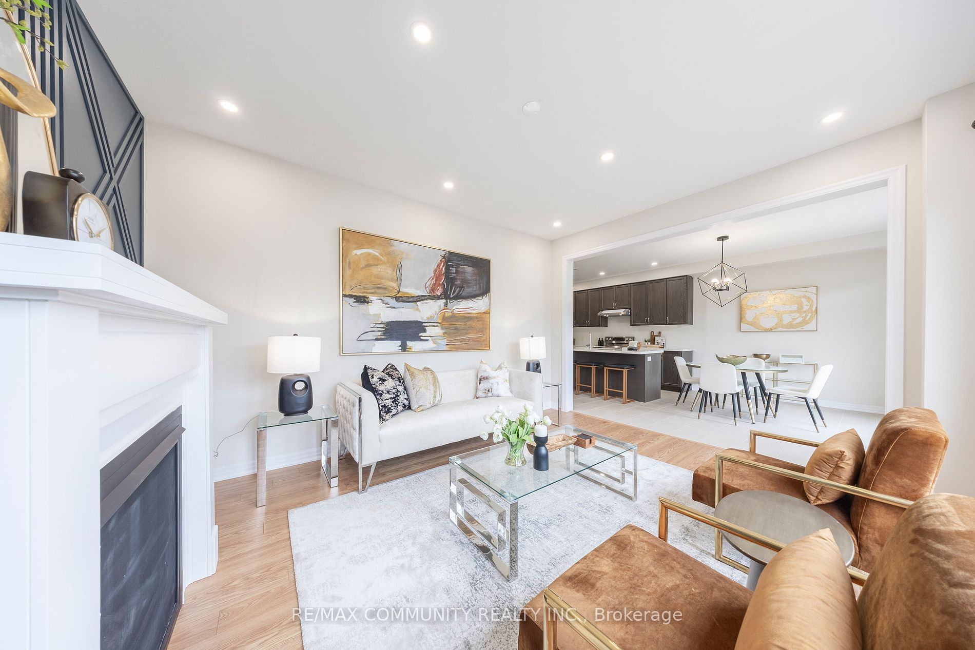 11 Northrop Avenue