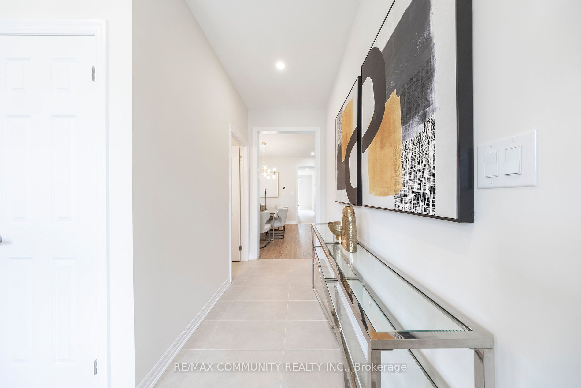 11 Northrop Avenue