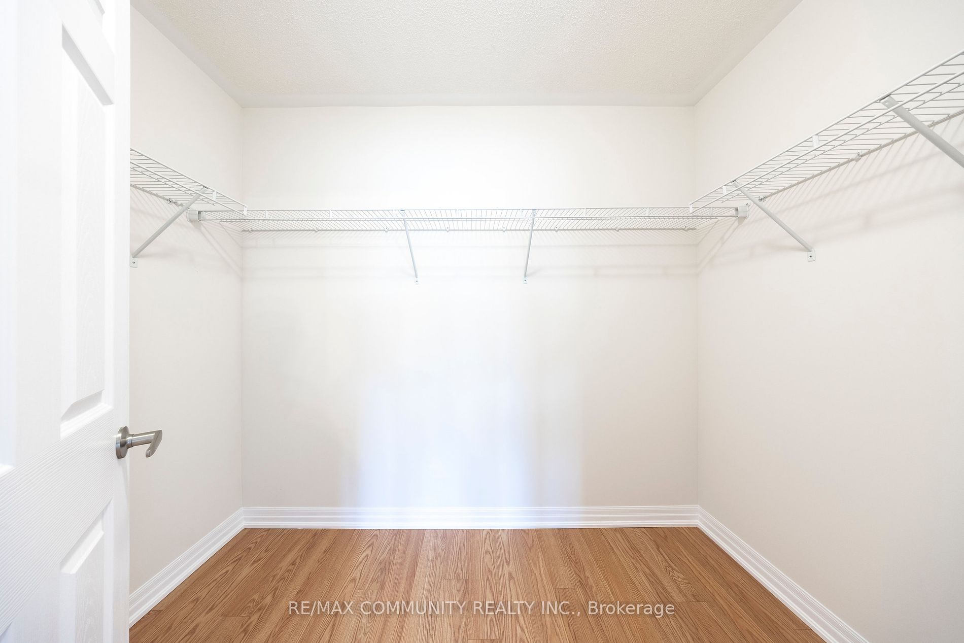 11 Northrop Avenue