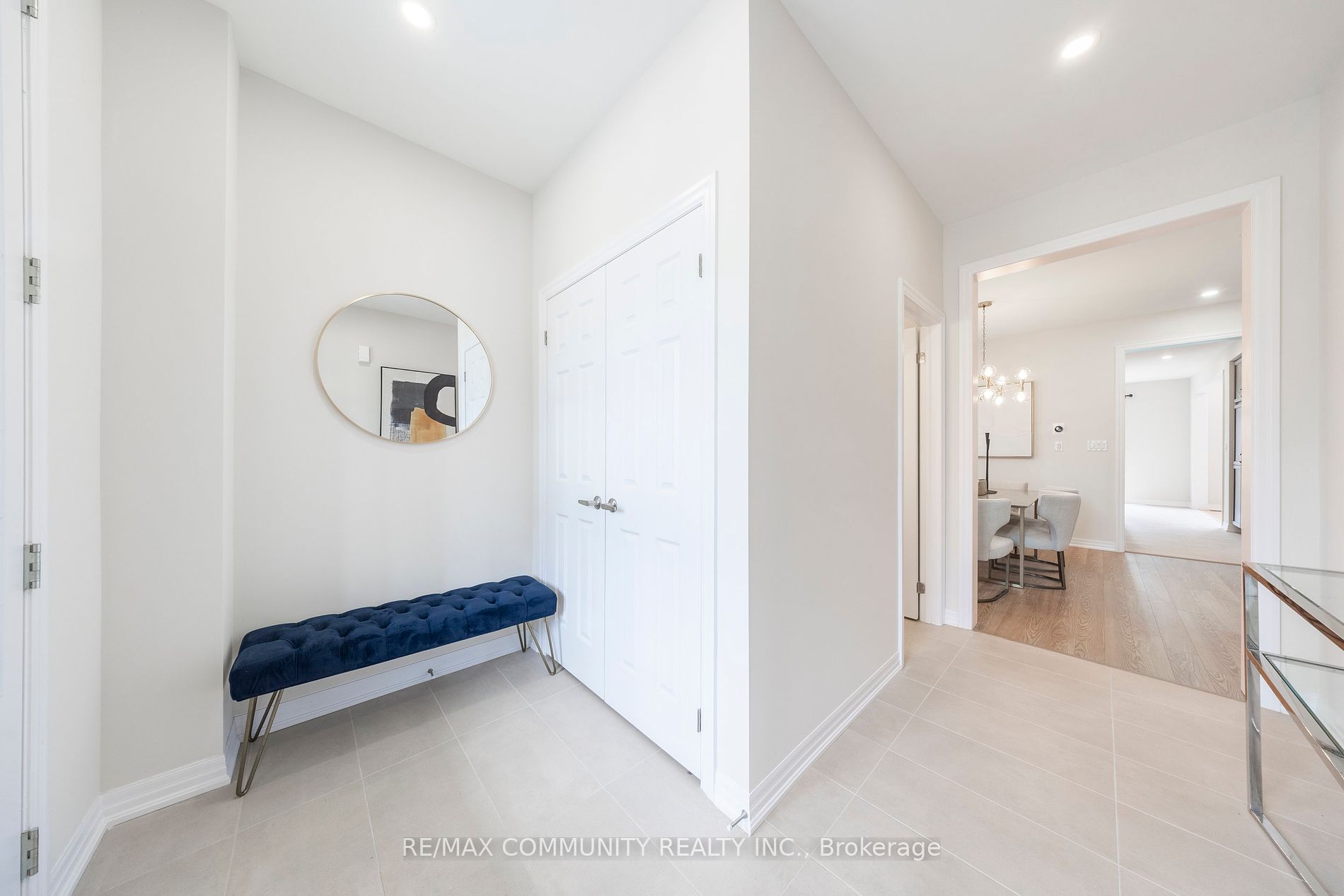 11 Northrop Avenue