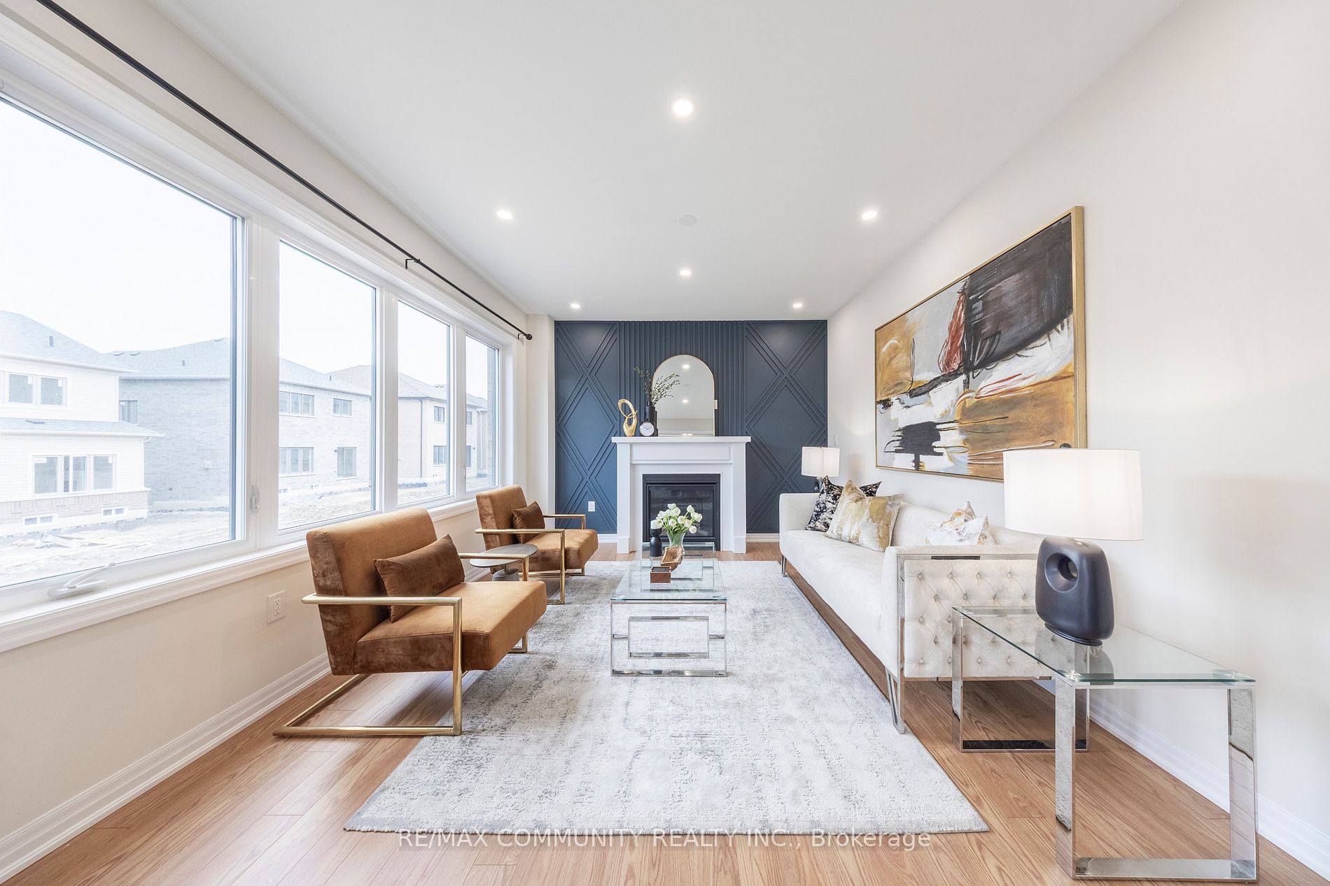 11 Northrop Avenue