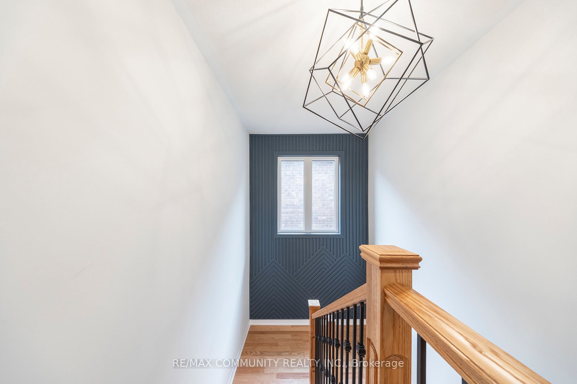11 Northrop Avenue