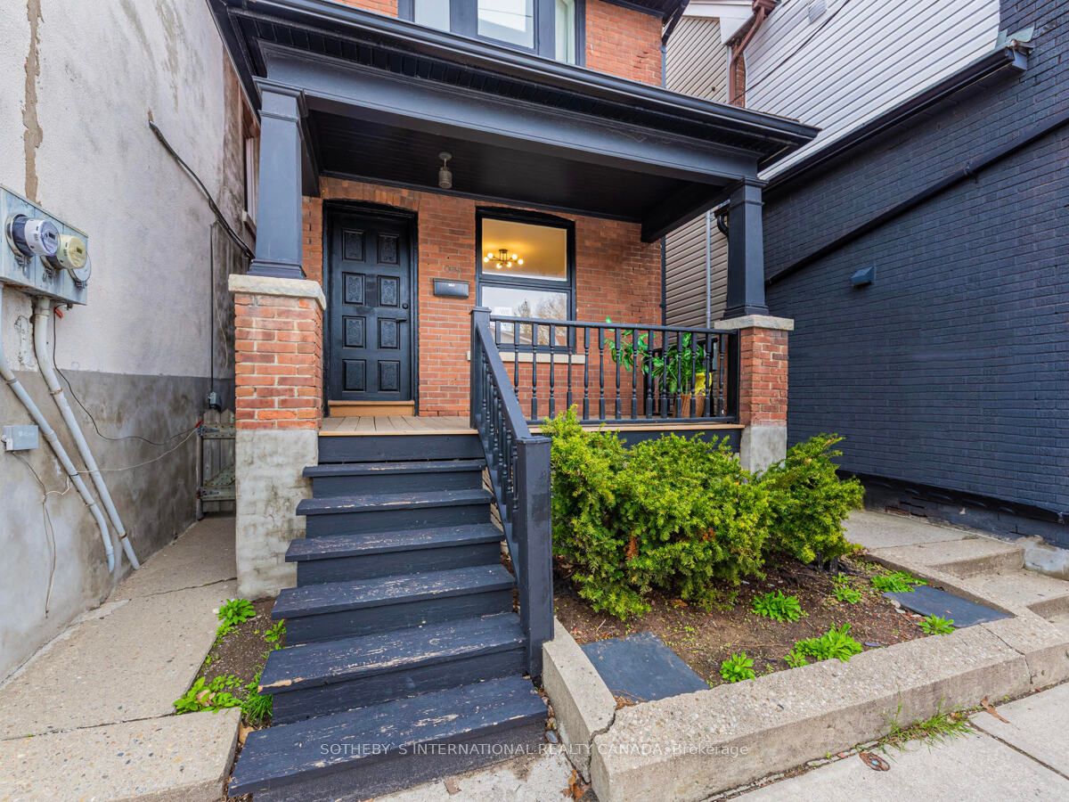 1055 Woodbine Avenue