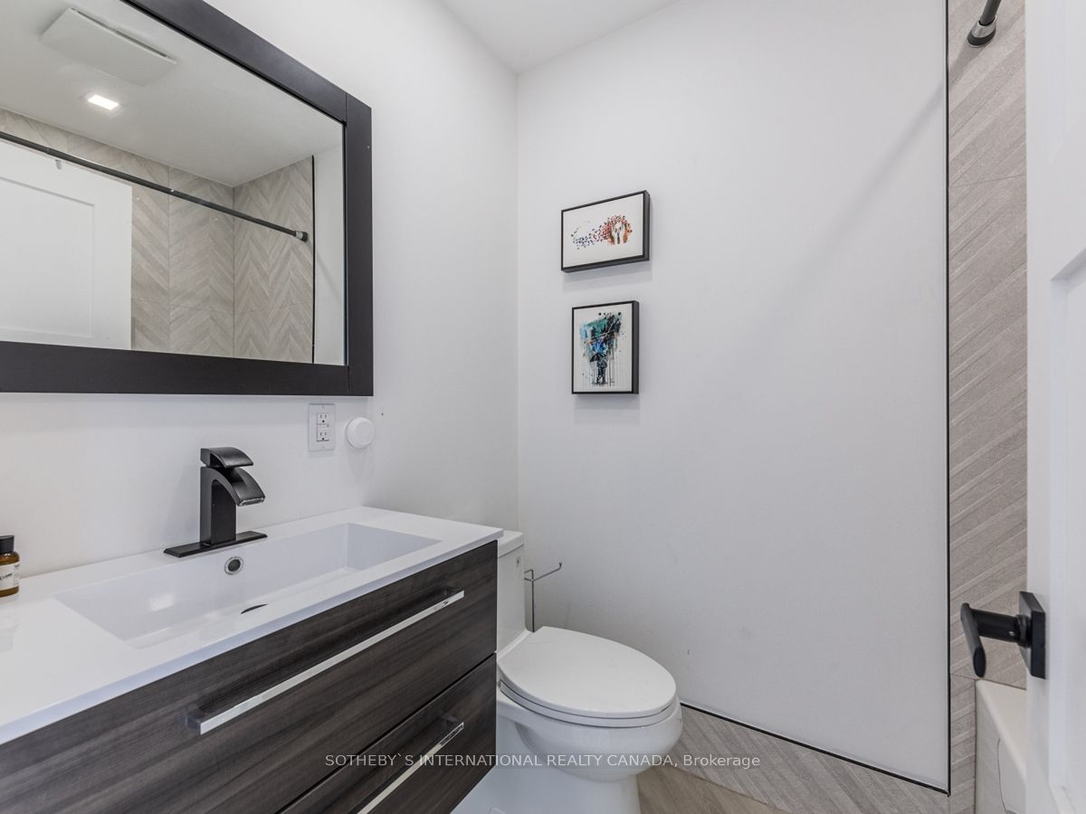 1055 Woodbine Avenue