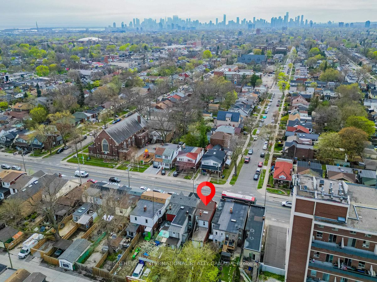 1055 Woodbine Avenue
