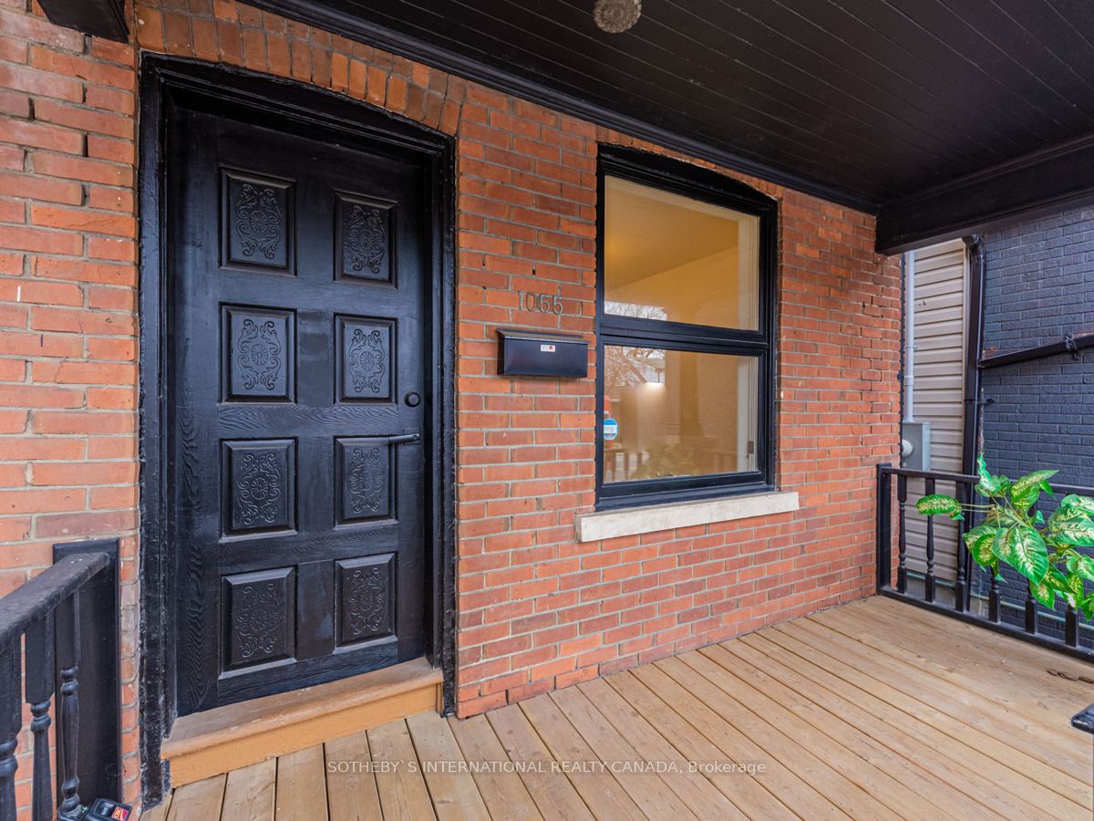 1055 Woodbine Avenue